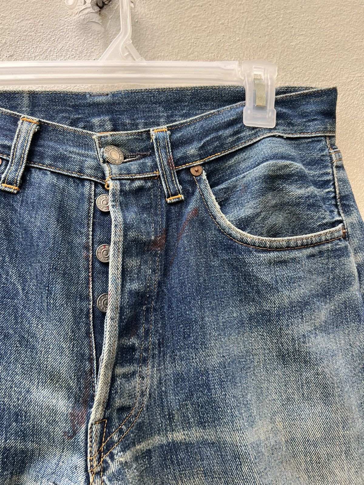 Levi's Vintage Clothing VTG 90s Levi’s 501XX #555 Rips Damaged Denim Selvedge Jeans Size US 31 - 8 Thumbnail