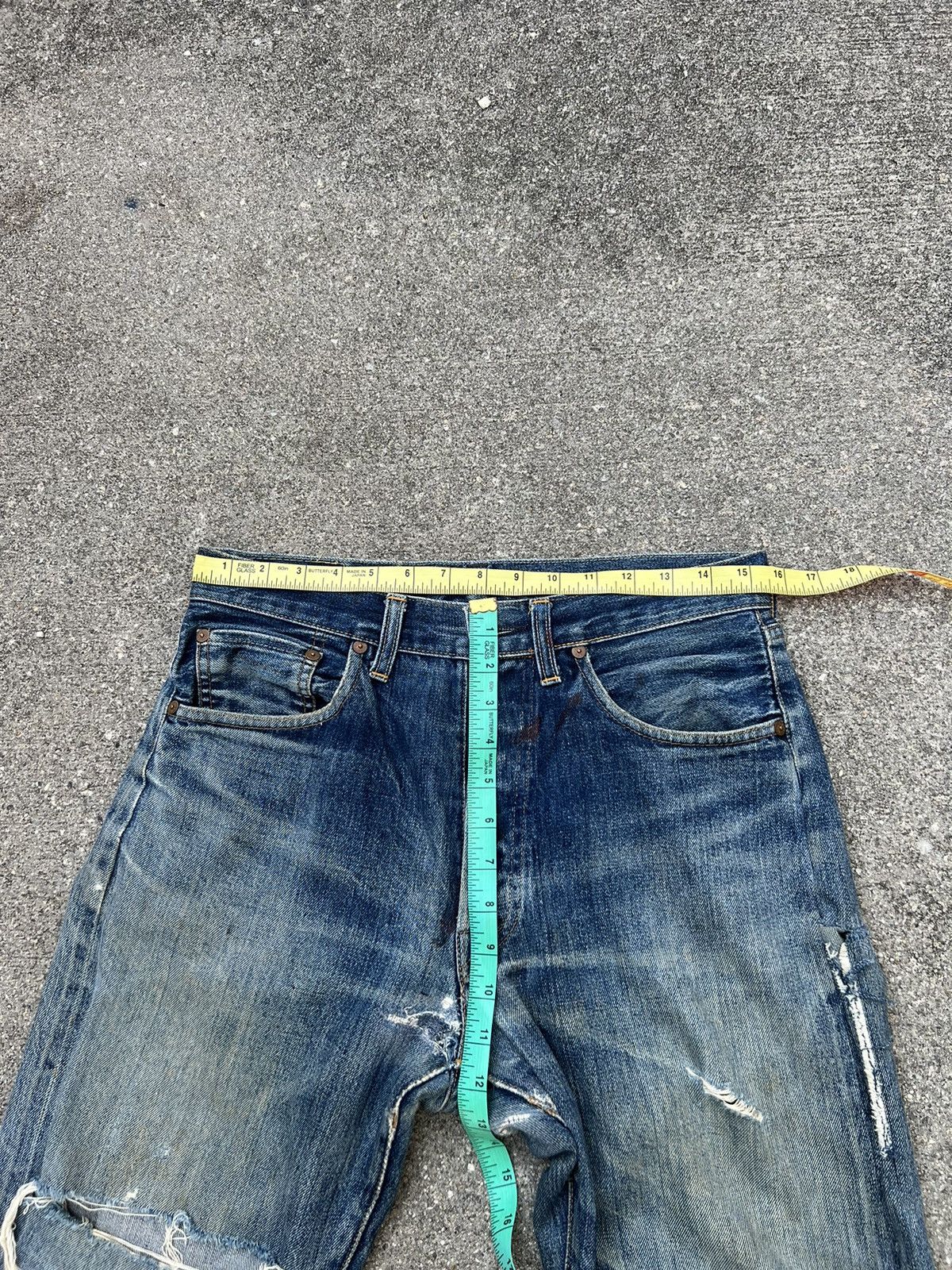 Levi's Vintage Clothing VTG 90s Levi’s 501XX #555 Rips Damaged Denim Selvedge Jeans Size US 31 - 2 Thumbnail