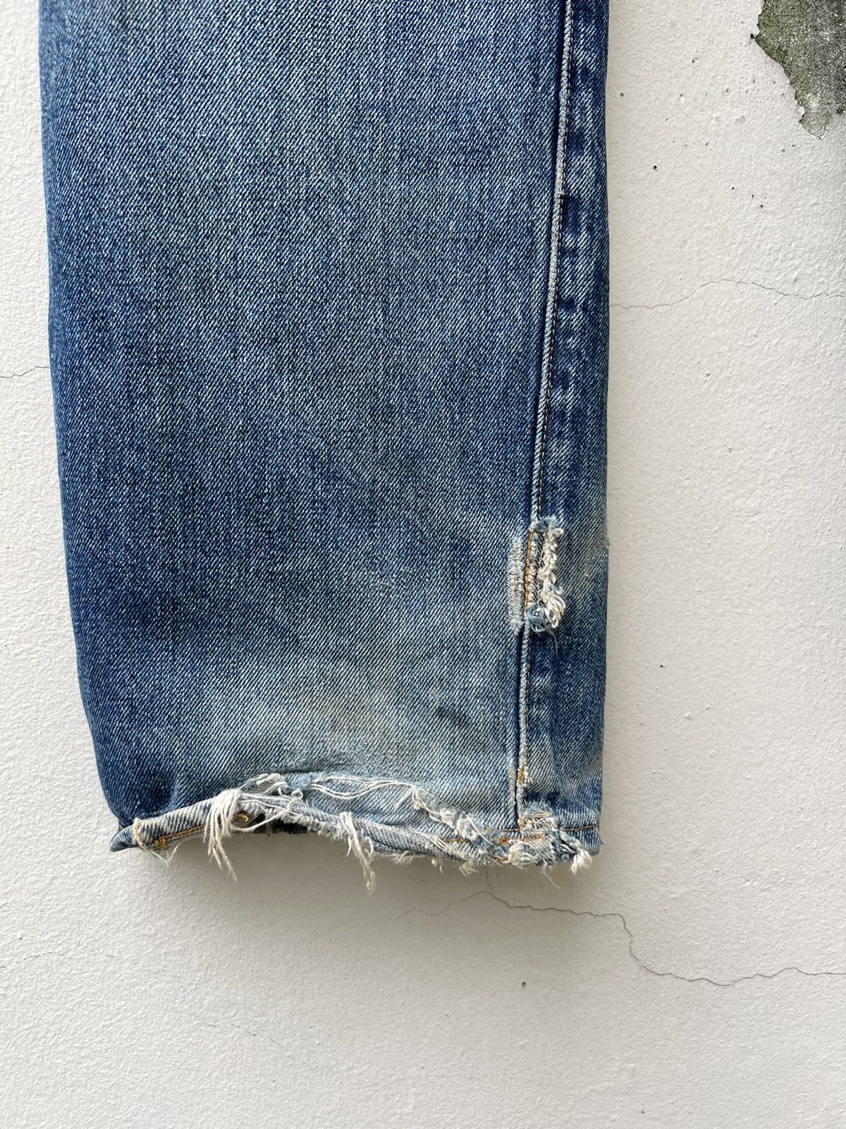 VTG 90s Levi's 501XX #555 Rips Damaged Denim Selvedge Jeans