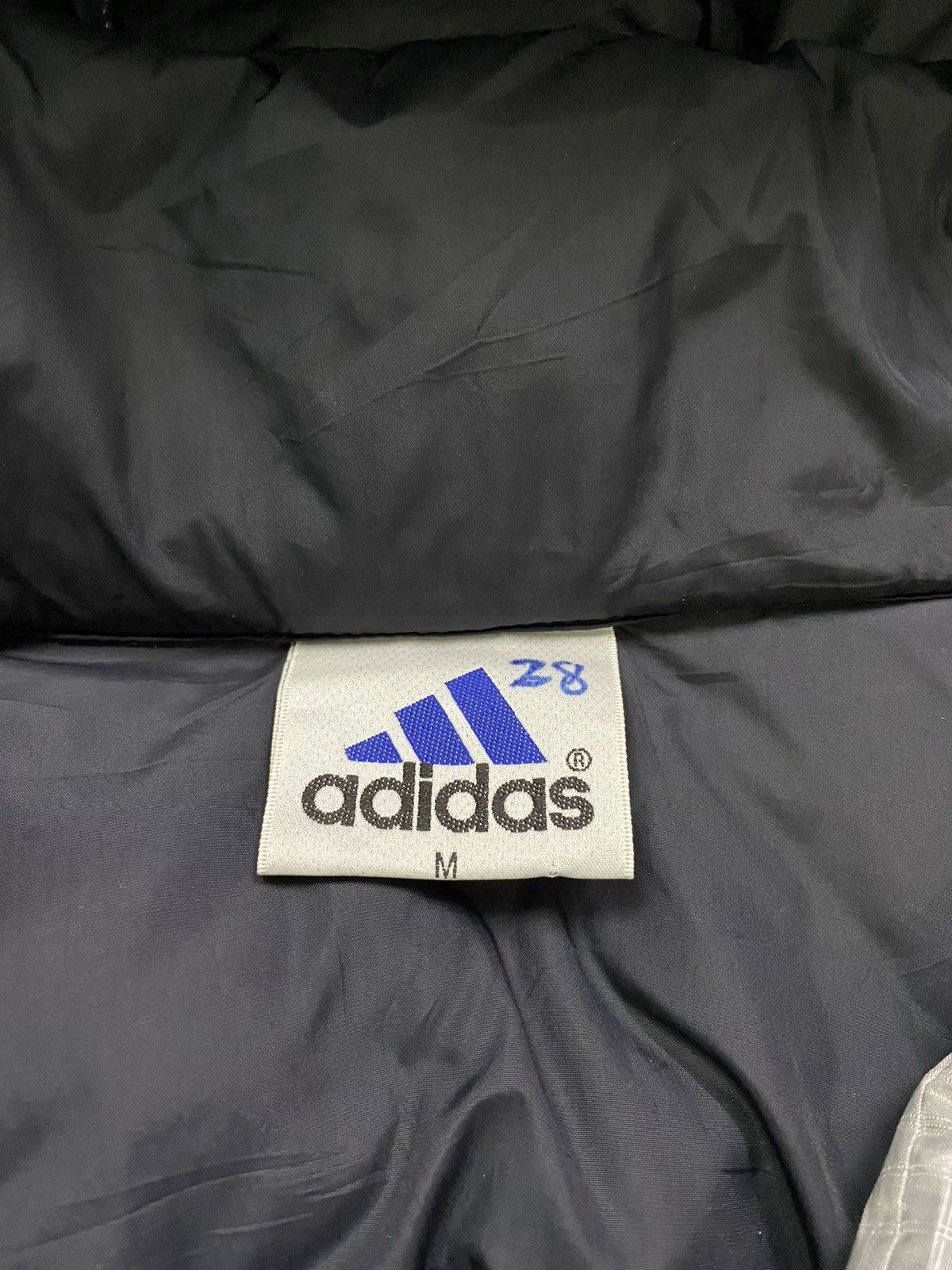 Vintage VINTAGE ADIDAS ADVENTURE DOWN JACKET Size US L / EU 52-54 / 3 - 9 Thumbnail