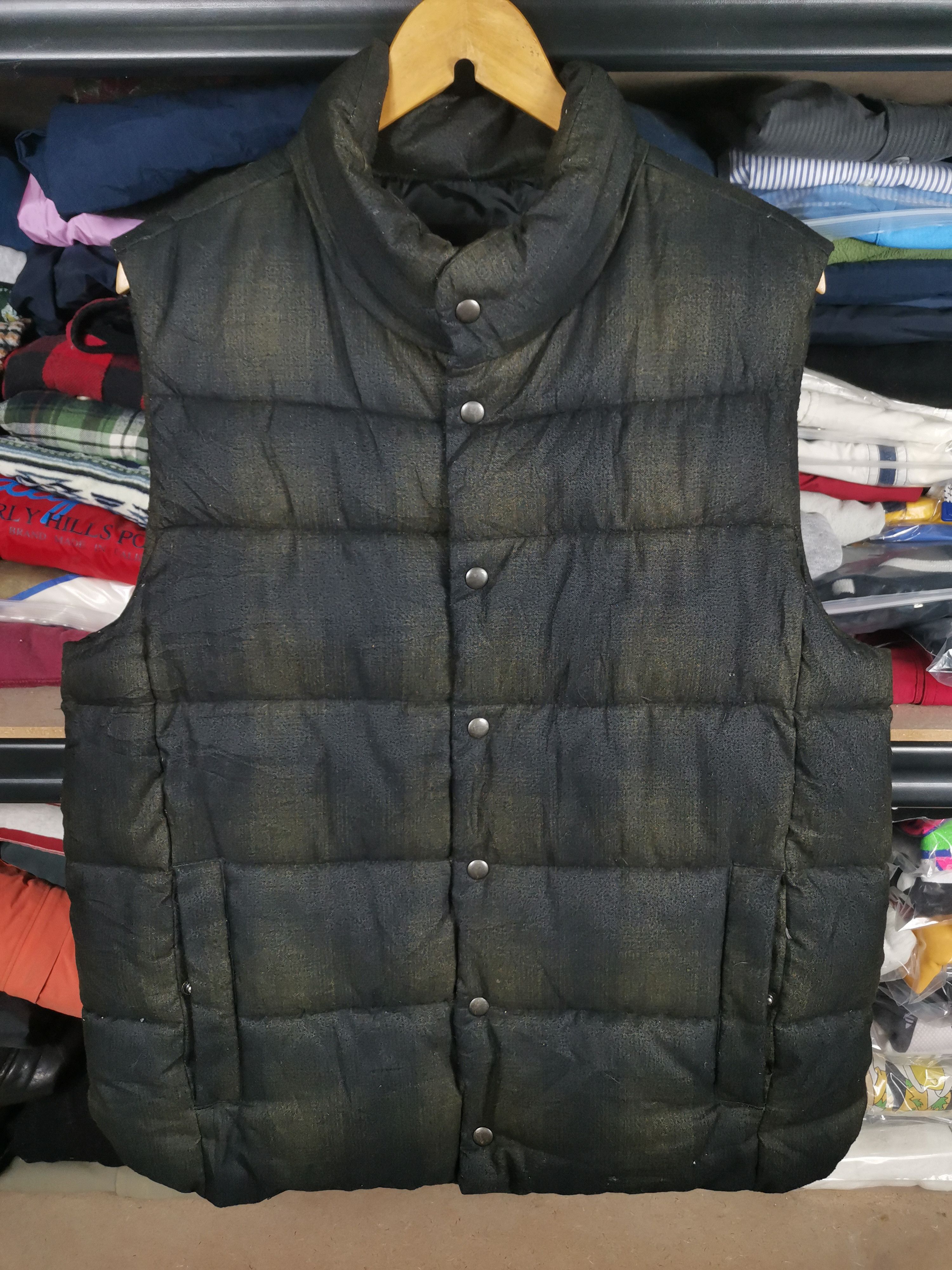 image of Archival Clothing x Vintage Giordano Puffer Vest Button Jacket in Black (Size Medium)