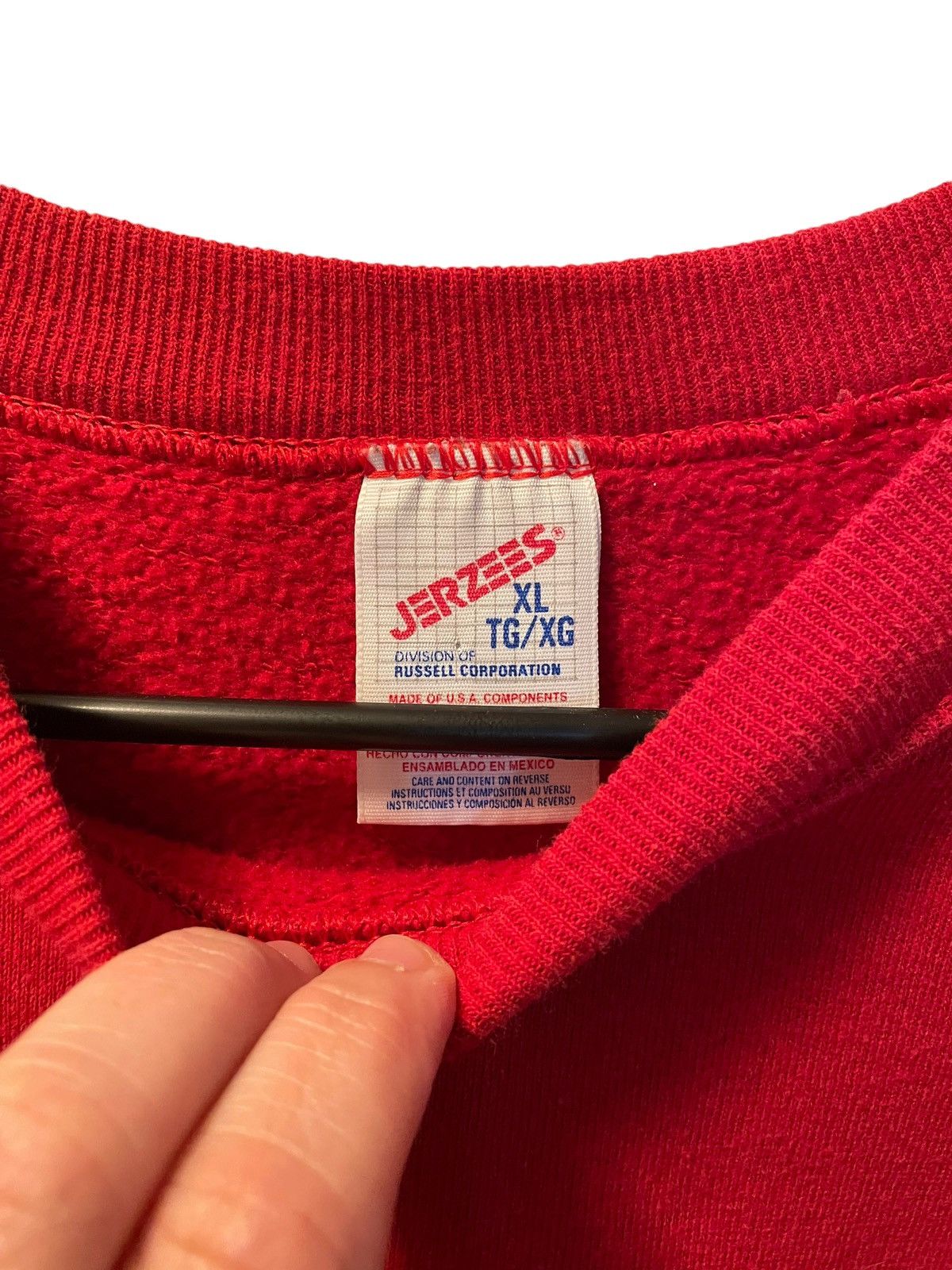 Russell Athletic × Vintage Vintage Red Crewneck Sweatshirt XL Size US XL / EU 56 / 4 - 3 Thumbnail