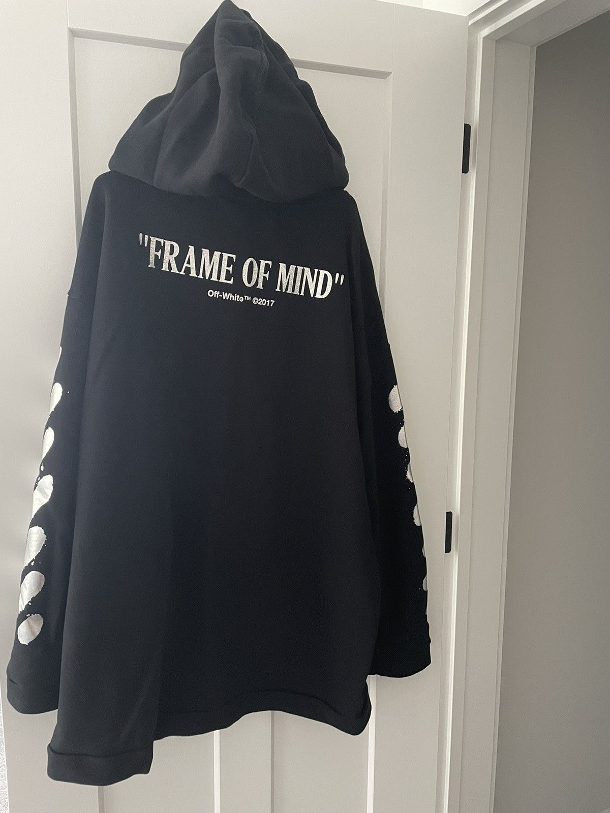 Off-White Virgil Abloh Barneys Frame of Mind Hoodie size XL - Main Image