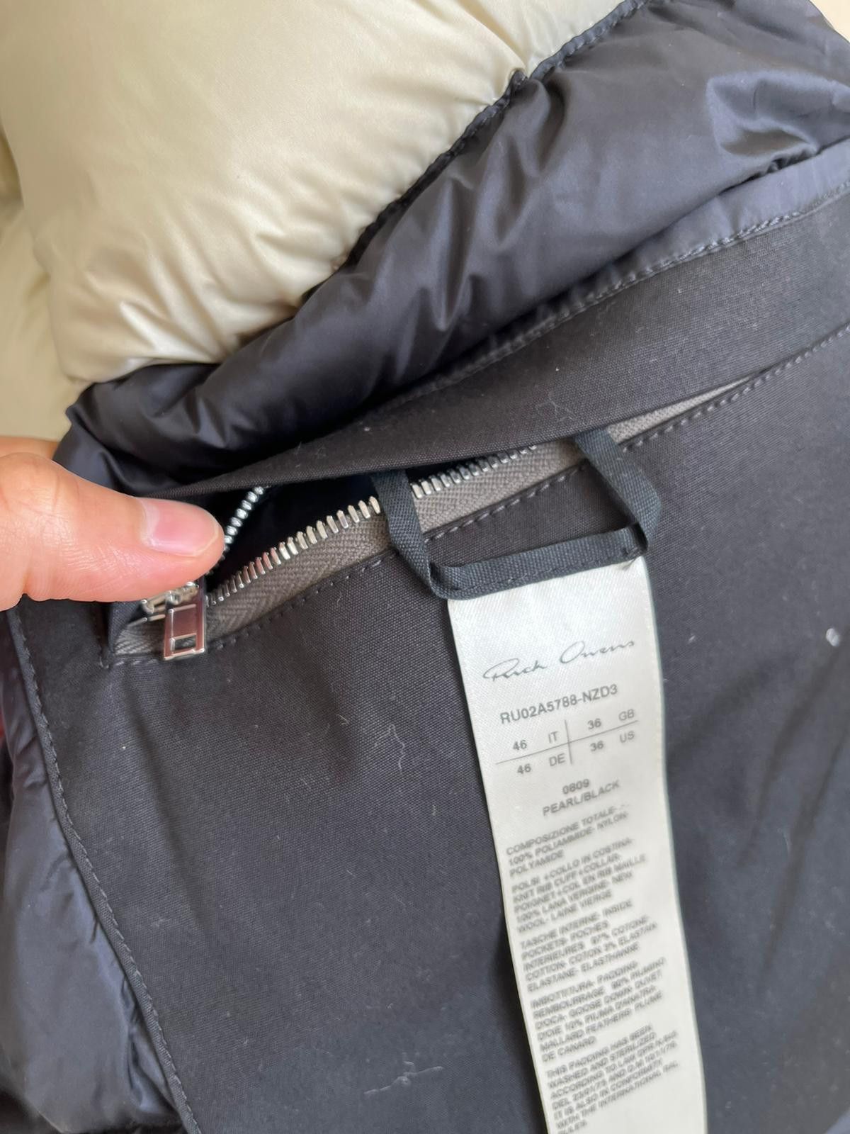 Rick Owens Down Flight Bomber Jacket in White & Blue Color Size US S / EU 44-46 / 1 - 11 Thumbnail