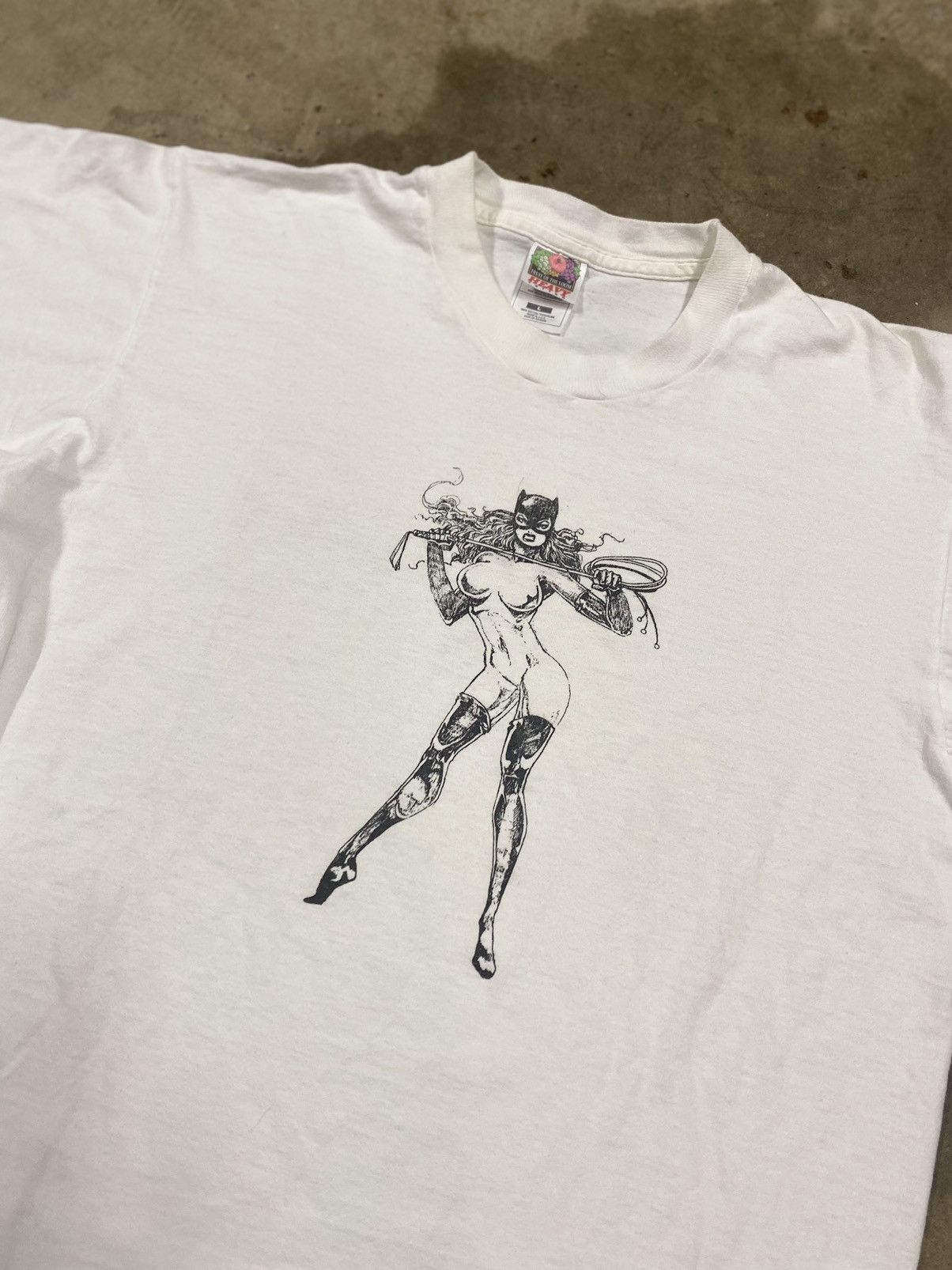 Vintage 90’s Cat Woman Comic T-Shirt Size US L / EU 52-54 / 3 - 1 Thumbnail