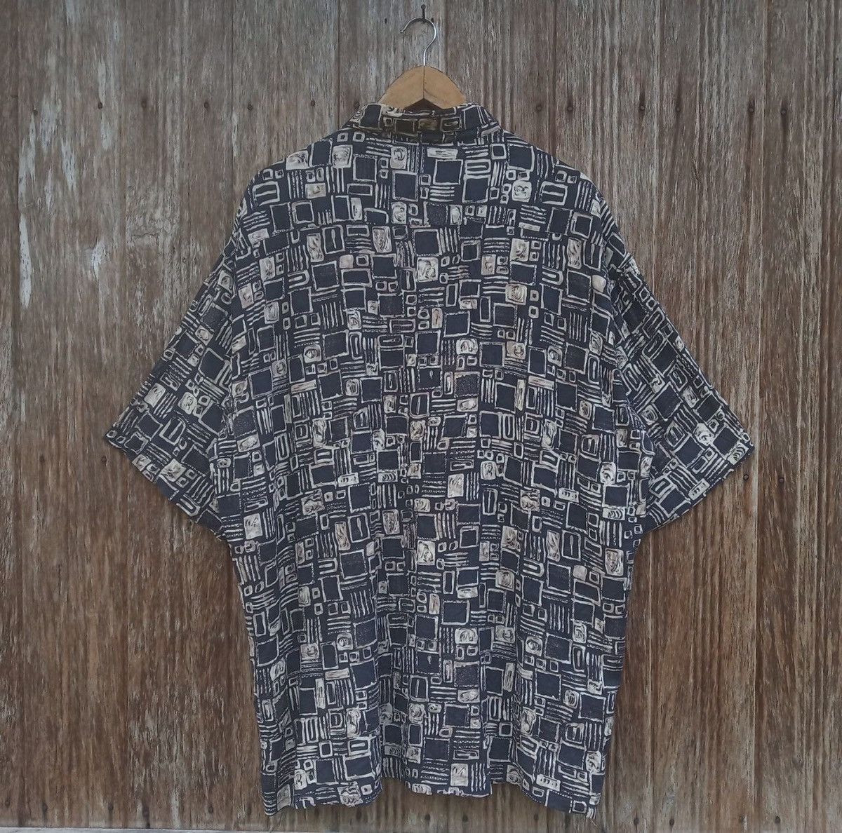 Pierre Cardin Pierre Cardin Hawaiian Island Beach Abstract Hippies Shirt Size US XL / EU 56 / 4 - 2 Thumbnail