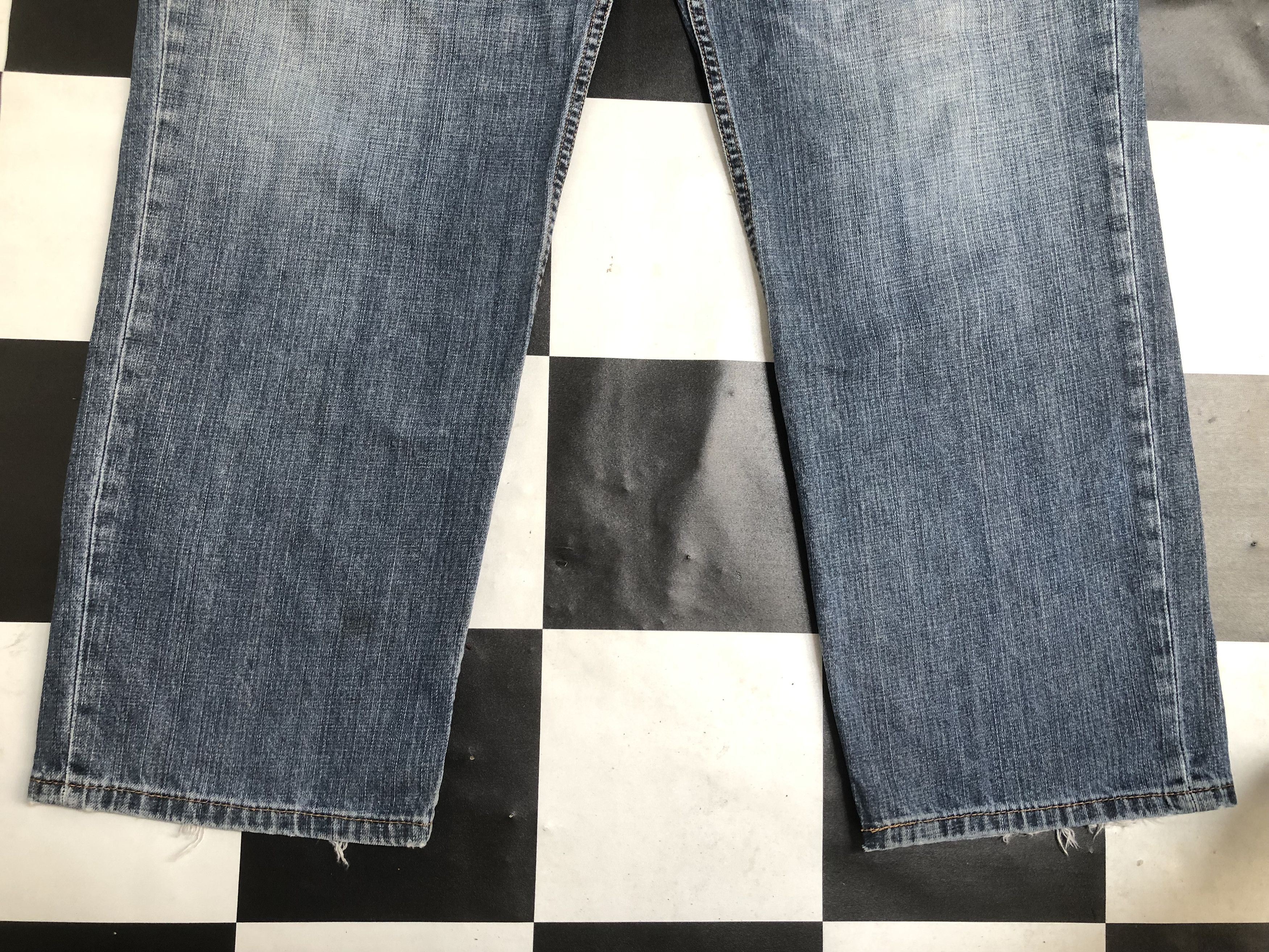 Levi's × Vintage Vintage Levi's 559 Loose Fit Jeans Waist 47 L451 Size US 44 / EU 60 - 4 Thumbnail
