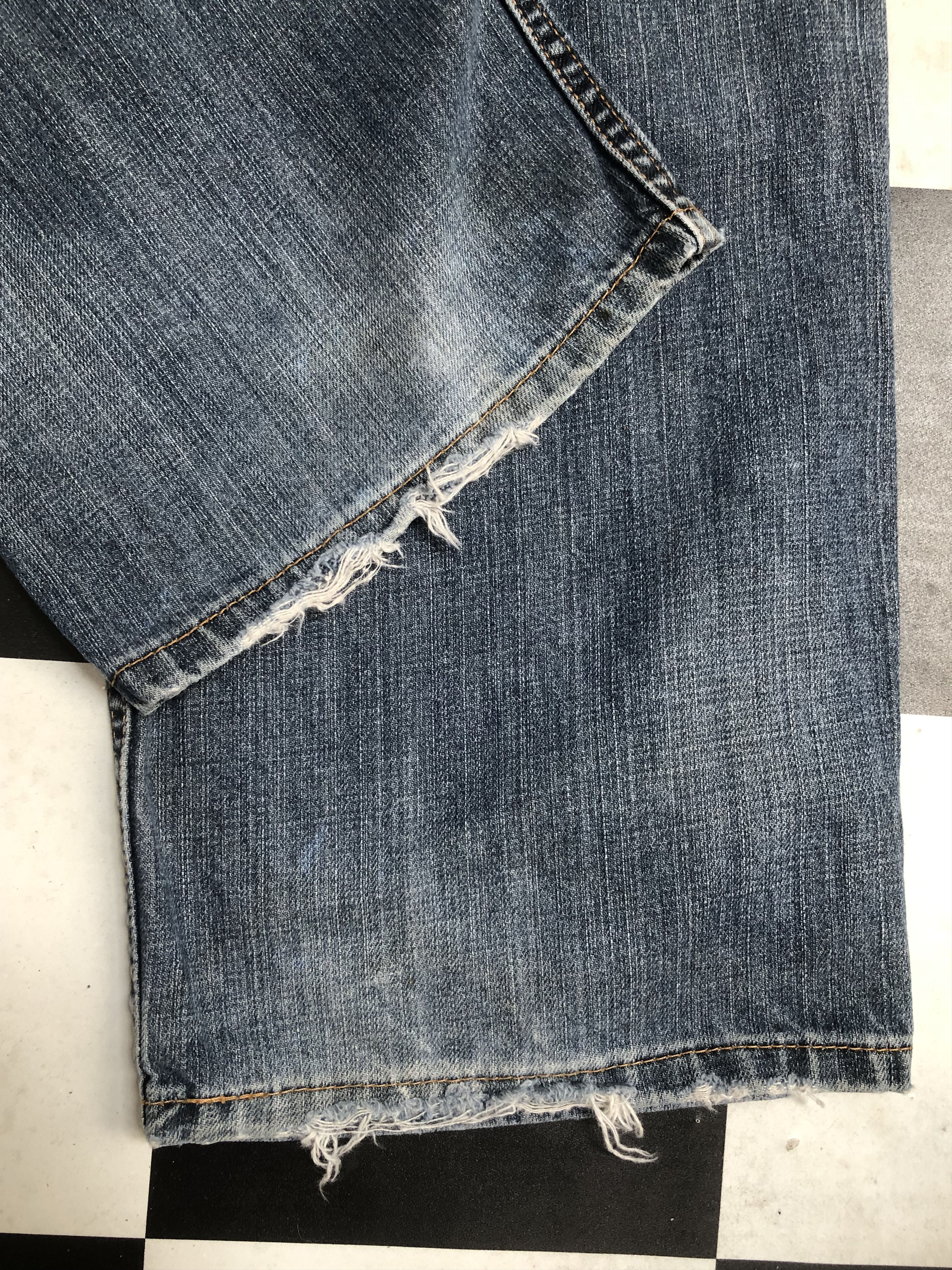 Levi's × Vintage Vintage Levi's 559 Loose Fit Jeans Waist 47 L451 Size US 44 / EU 60 - 12 Thumbnail