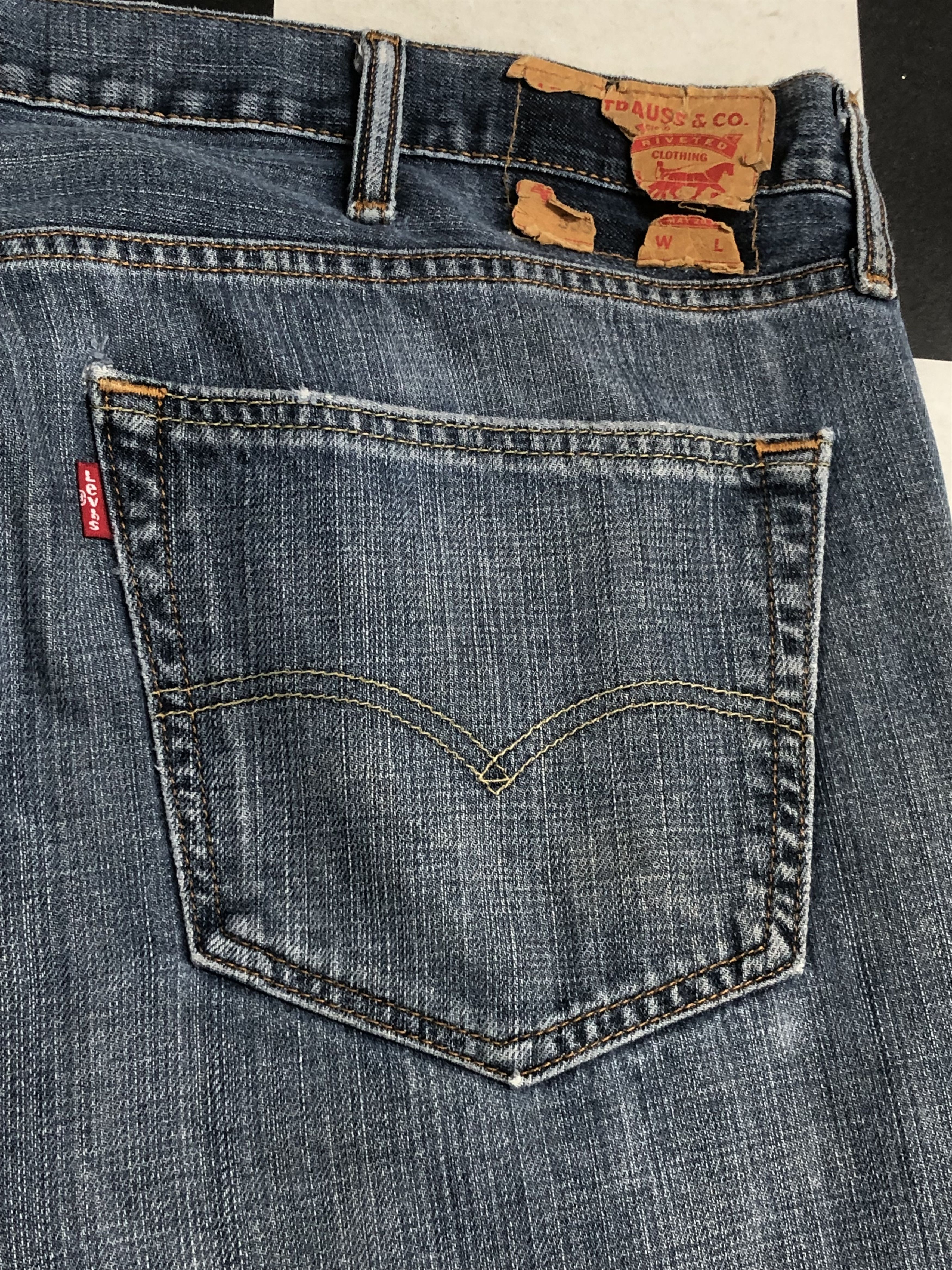Levi's × Vintage Vintage Levi's 559 Loose Fit Jeans Waist 47 L451 Size US 44 / EU 60 - 10 Thumbnail