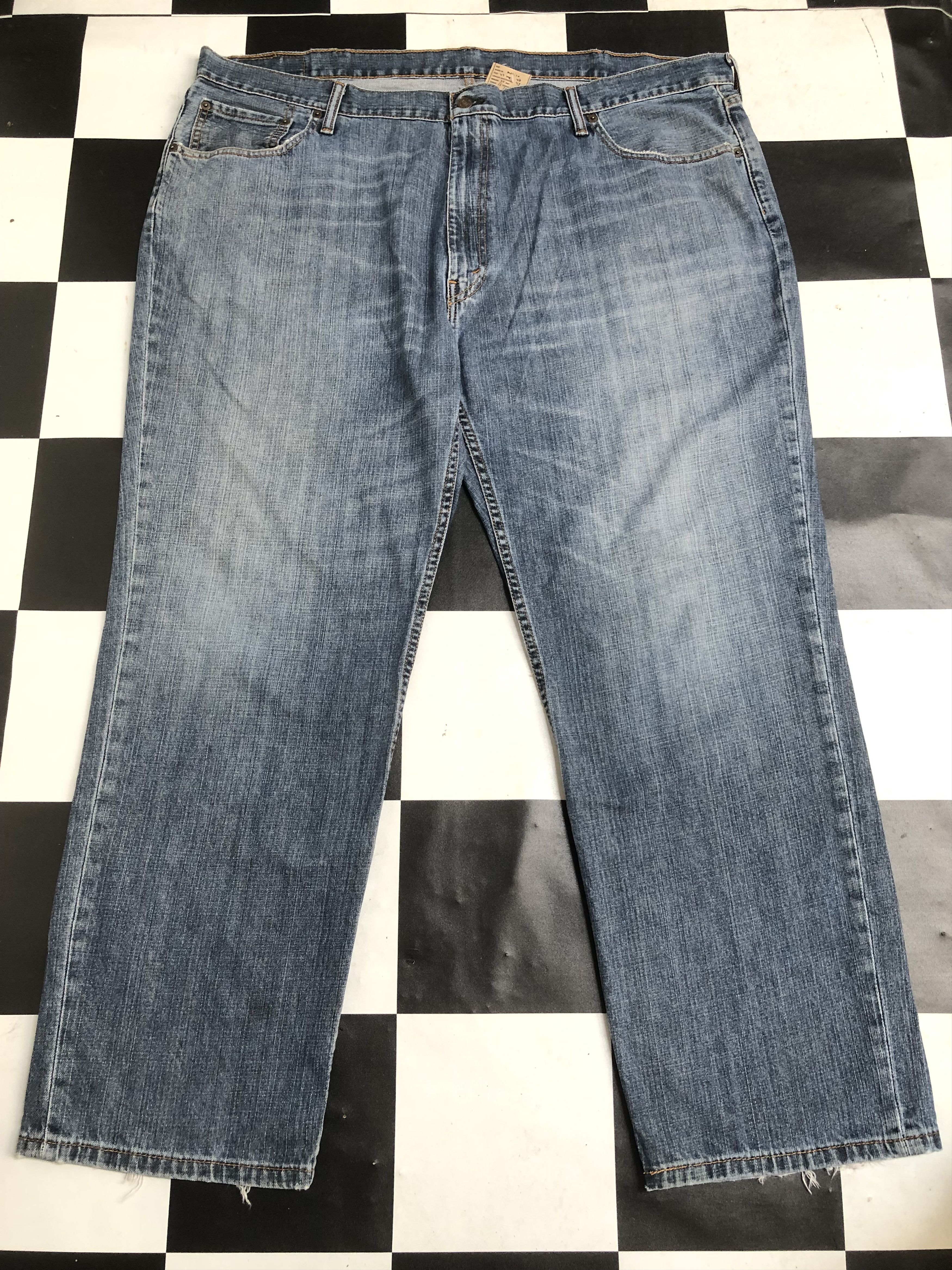 Levi's × Vintage Vintage Levi's 559 Loose Fit Jeans Waist 47 L451 Size US 44 / EU 60 - 1 Thumbnail