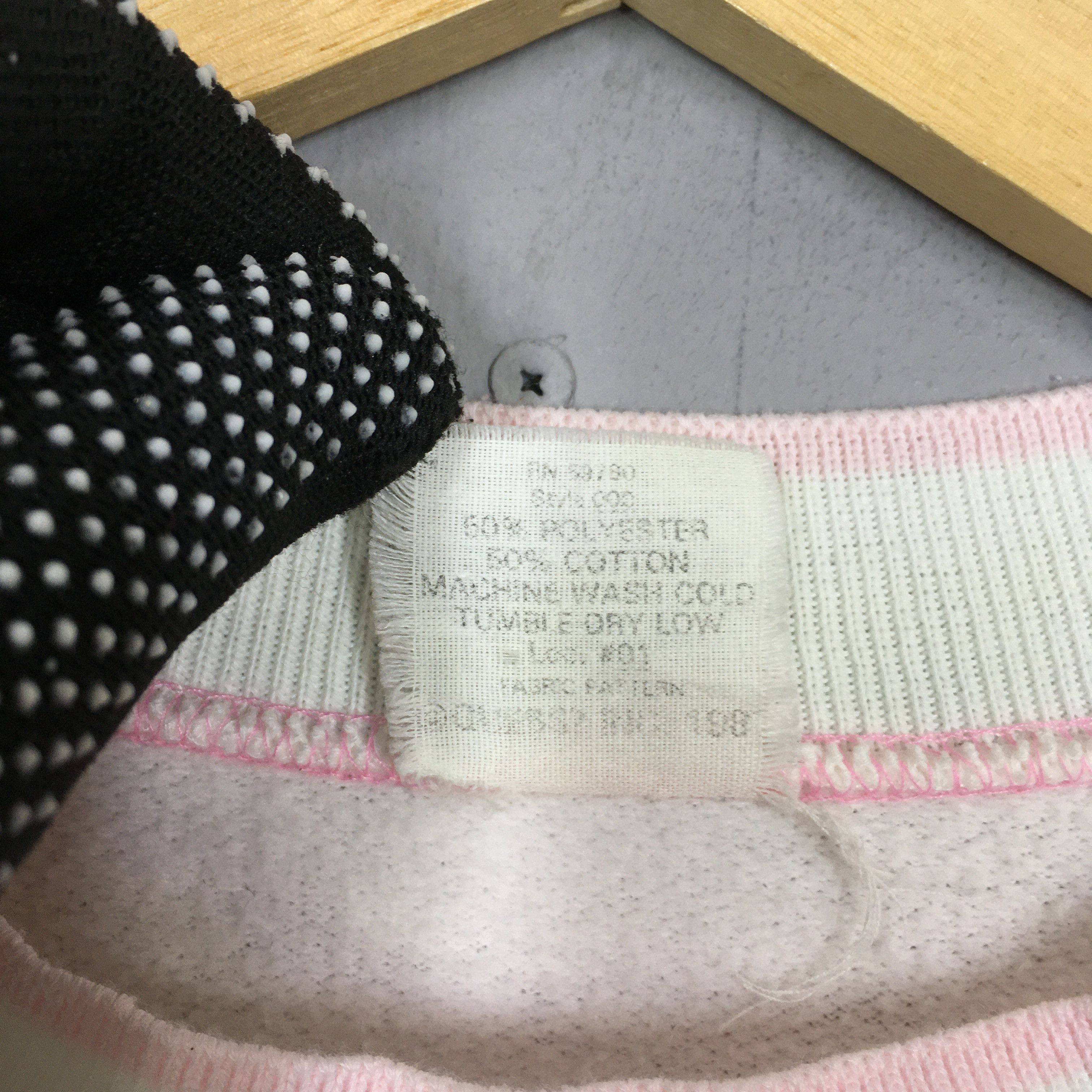 Guess × Vintage Vintage 90's Guess Products Soft Pink Sweatshirt Medium Size US M / EU 48-50 / 2 - 6 Thumbnail