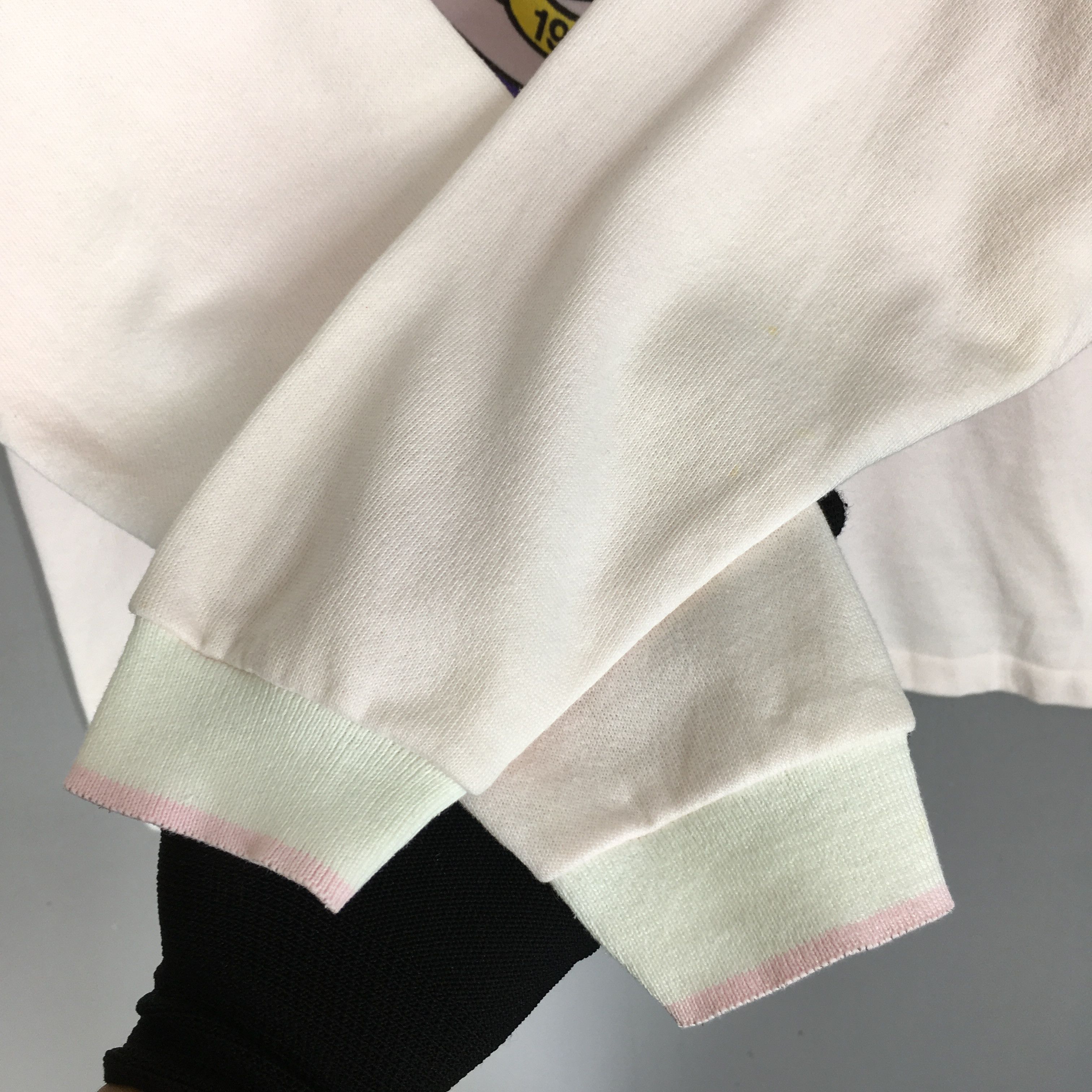 Guess × Vintage Vintage 90's Guess Products Soft Pink Sweatshirt Medium Size US M / EU 48-50 / 2 - 4 Thumbnail