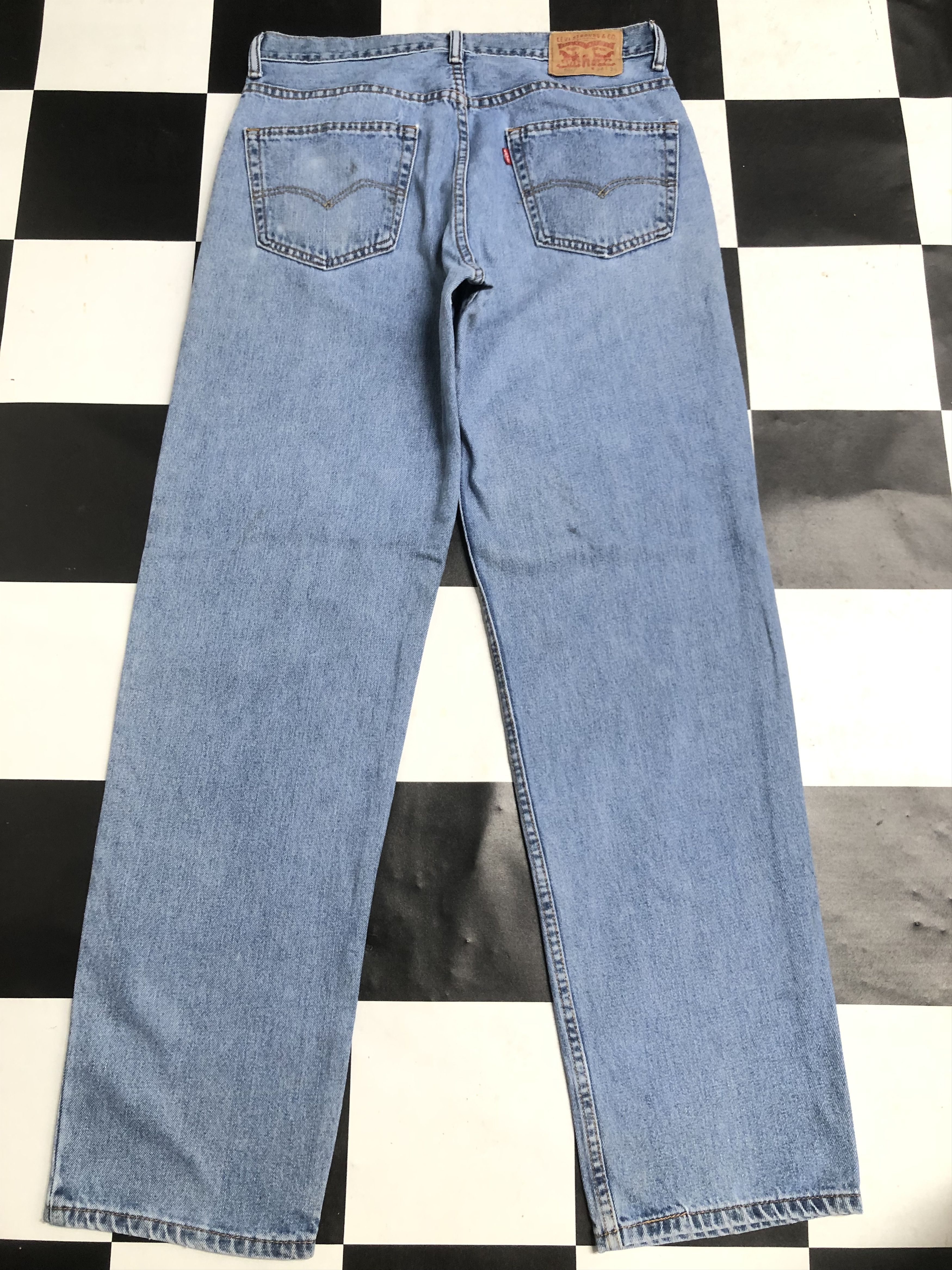 Vintage Levi's 550 Relaxed Fit Jeans L457