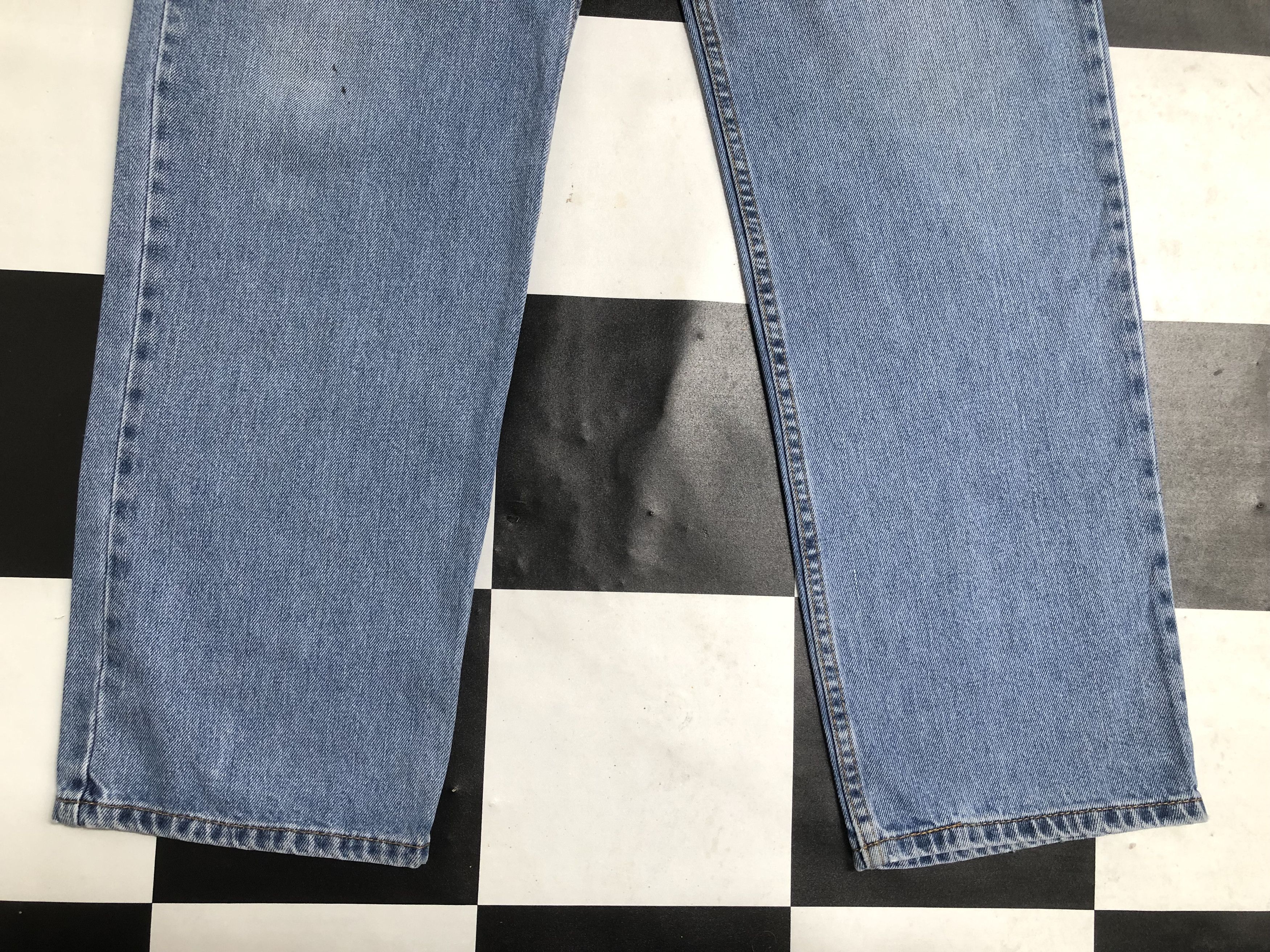 Vintage Levi's 550 Relaxed Fit Jeans L457