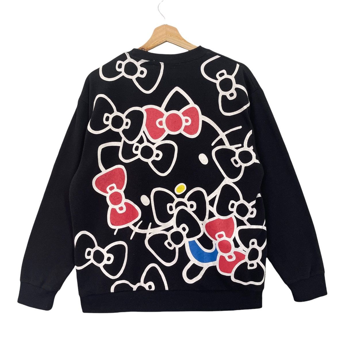 Japanese Brand Hello Kitty Printed Big Logo Crewneck Sweatshirt Size M Size US M / EU 48-50 / 2 - 1 Thumbnail