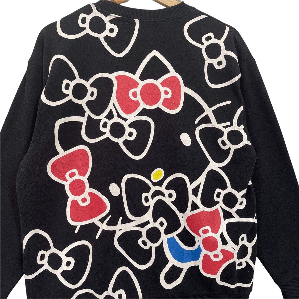 Japanese Brand Hello Kitty Printed Big Logo Crewneck Sweatshirt Size M Size US M / EU 48-50 / 2 - 4 Thumbnail