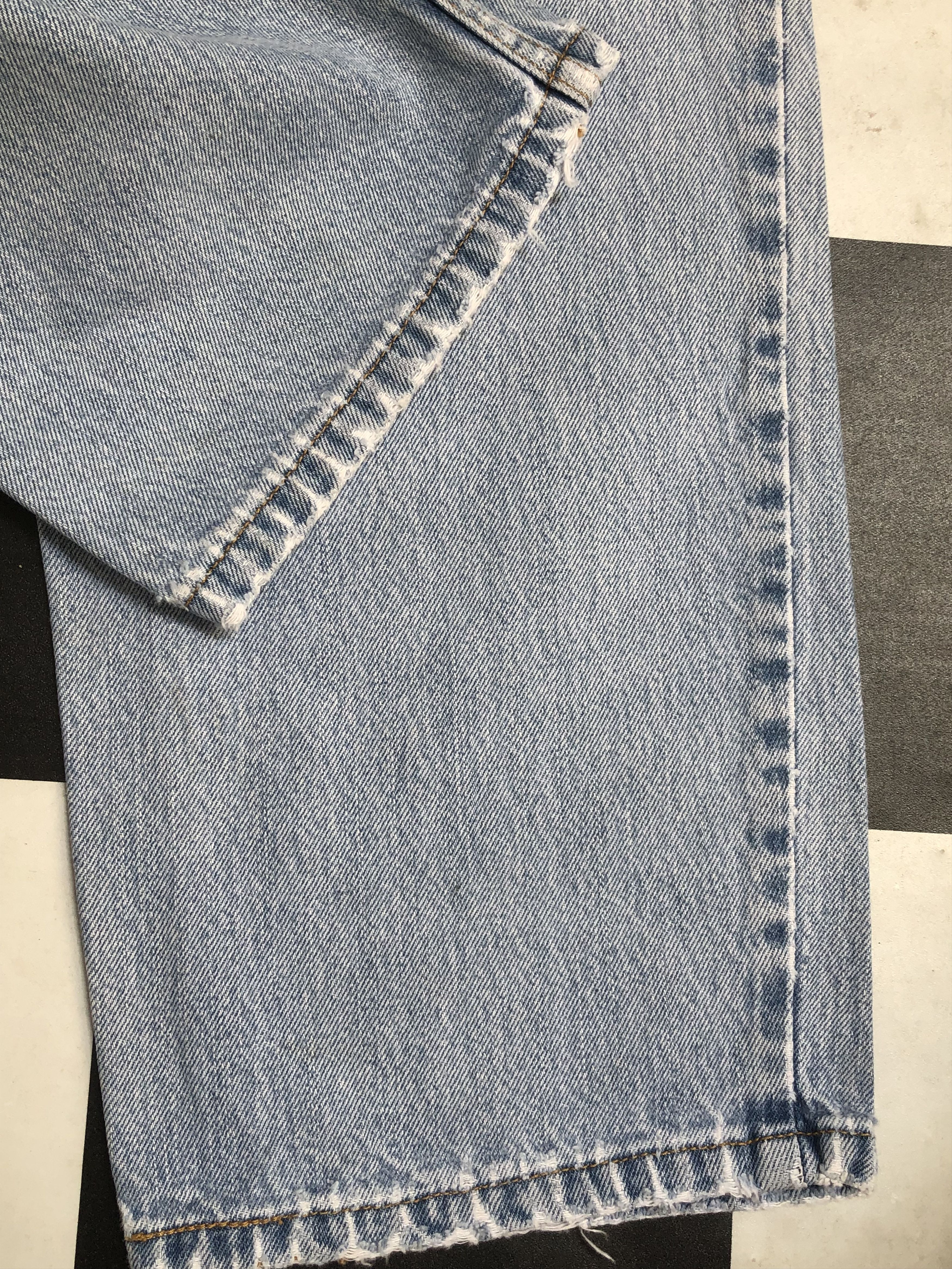 Levi's × Vintage Vintage Levi's 550 Relaxed Fit Jeans L453 Size US 35 - 5 Thumbnail