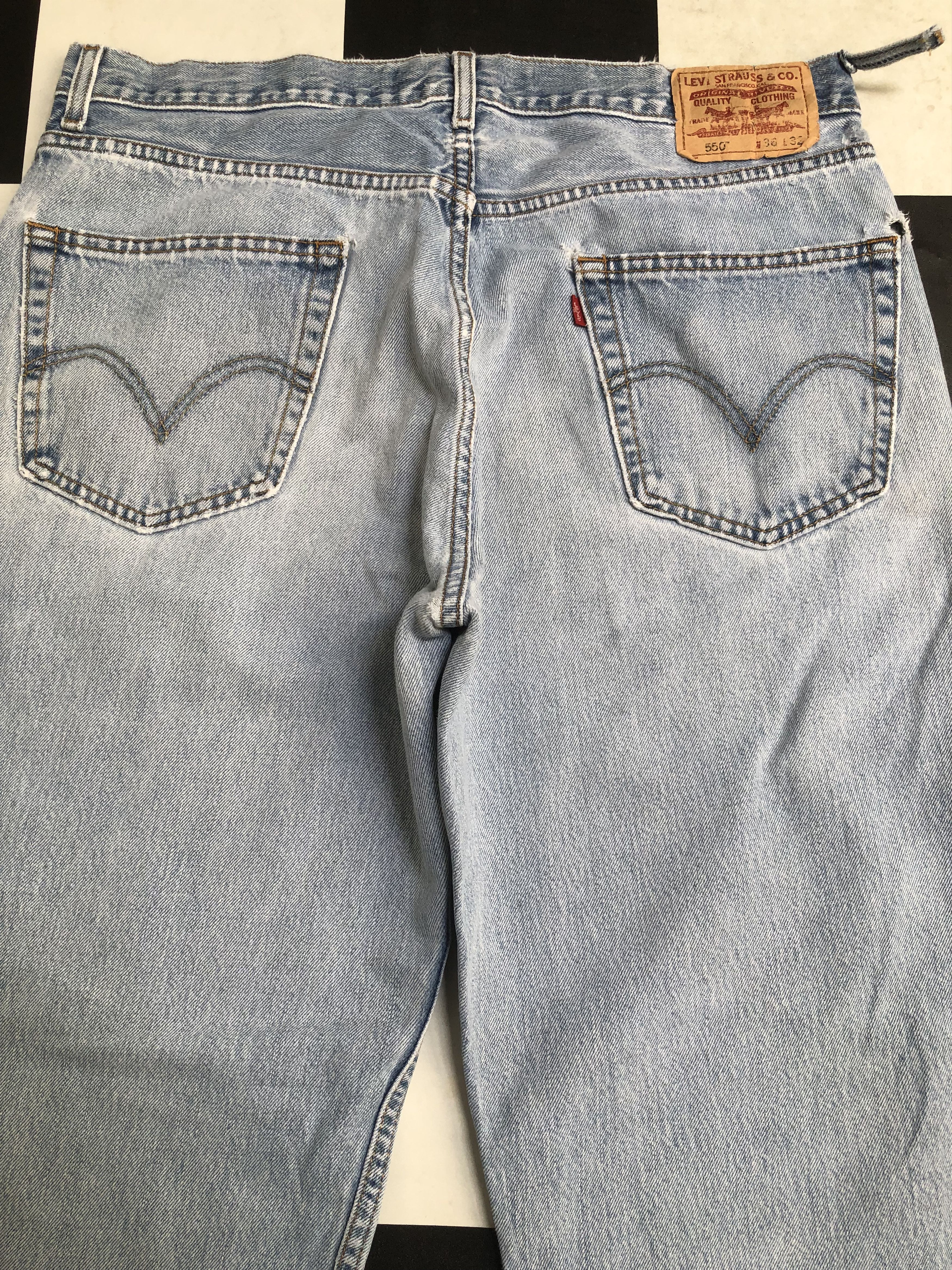 Levi's × Vintage Vintage Levi's 550 Relaxed Fit Jeans L453 Size US 35 - 7 Thumbnail