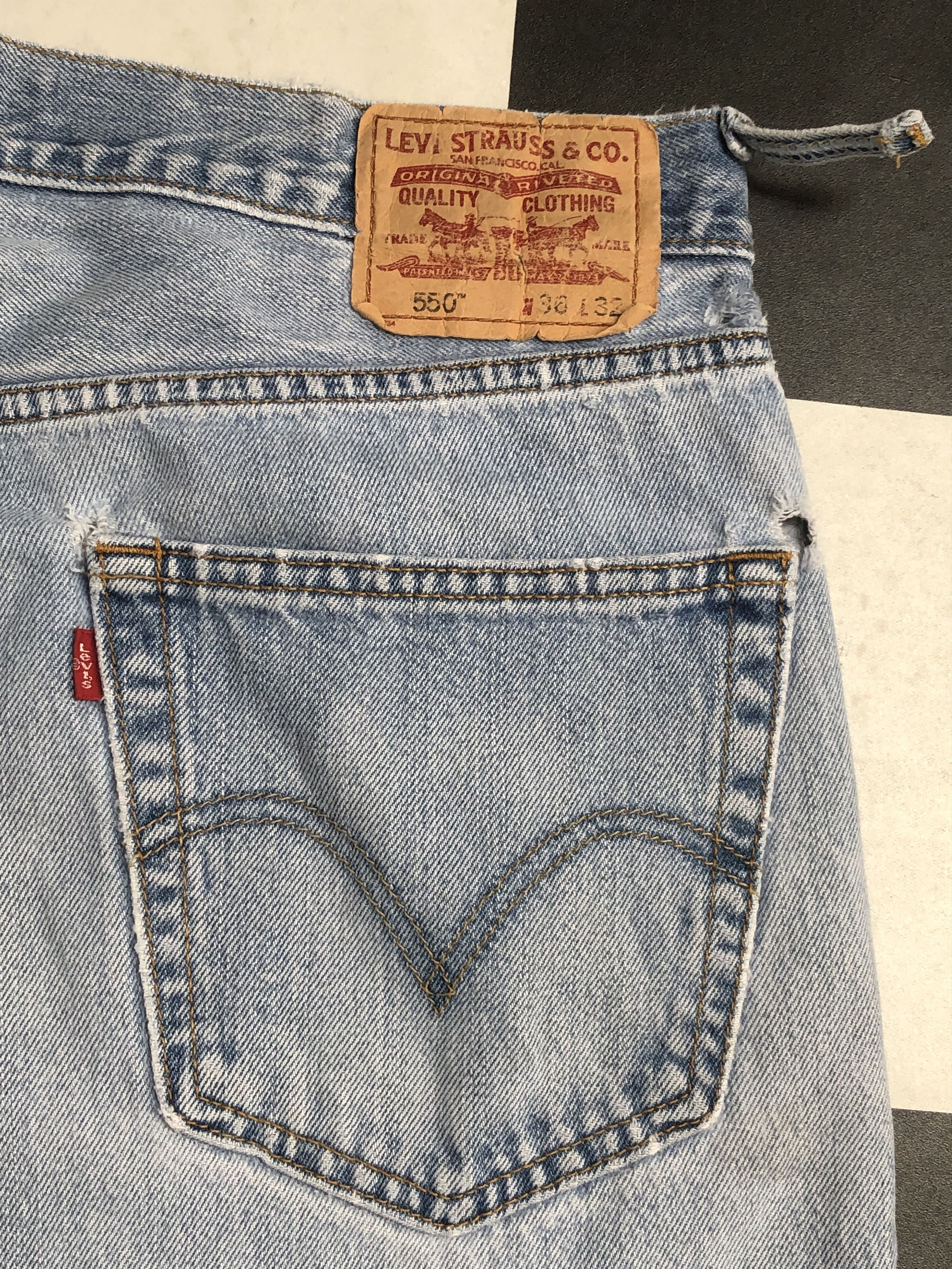 Levi's × Vintage Vintage Levi's 550 Relaxed Fit Jeans L453 Size US 35 - 8 Thumbnail