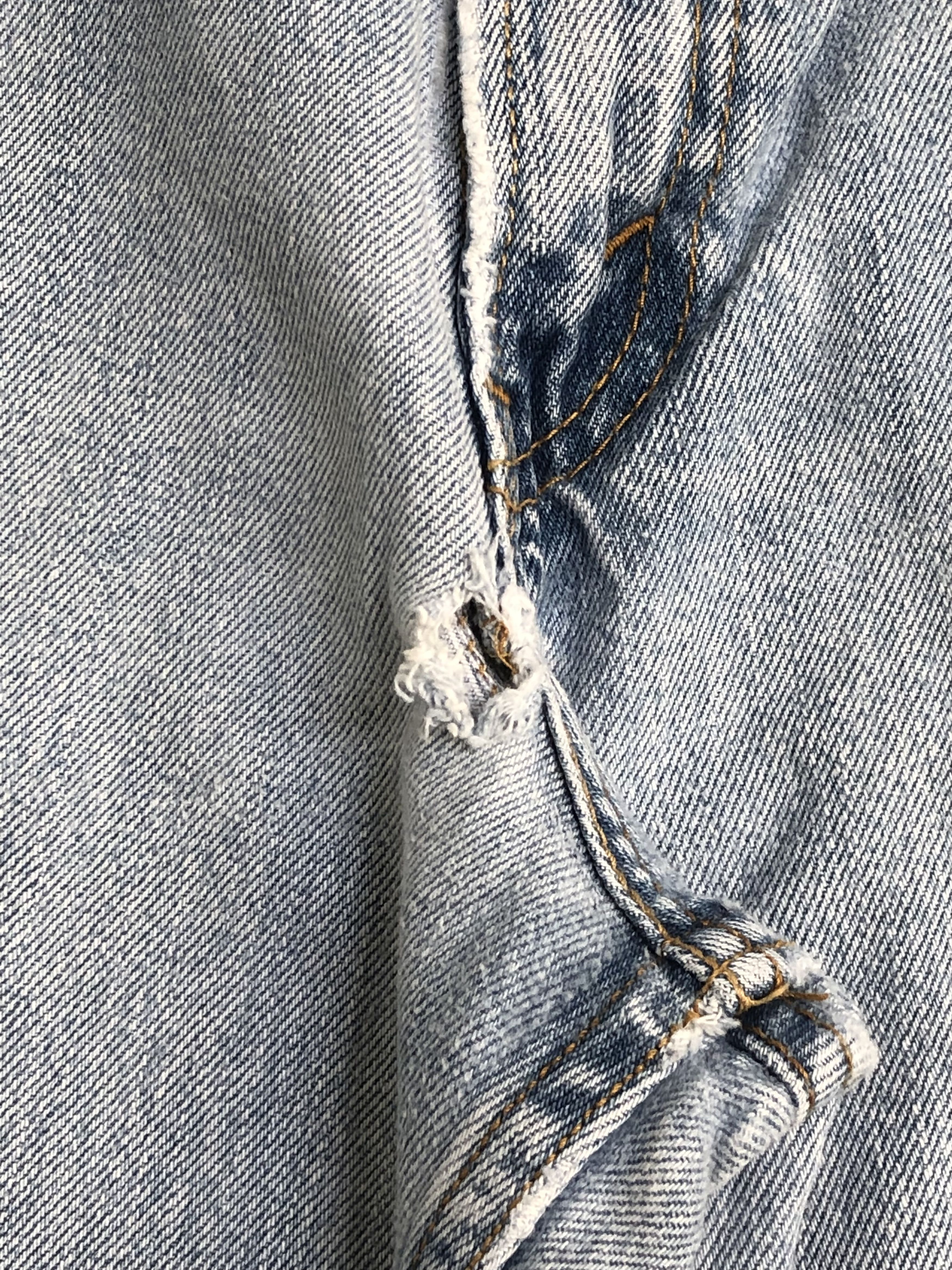 Levi's × Vintage Vintage Levi's 550 Relaxed Fit Jeans L453 Size US 35 - 13 Thumbnail