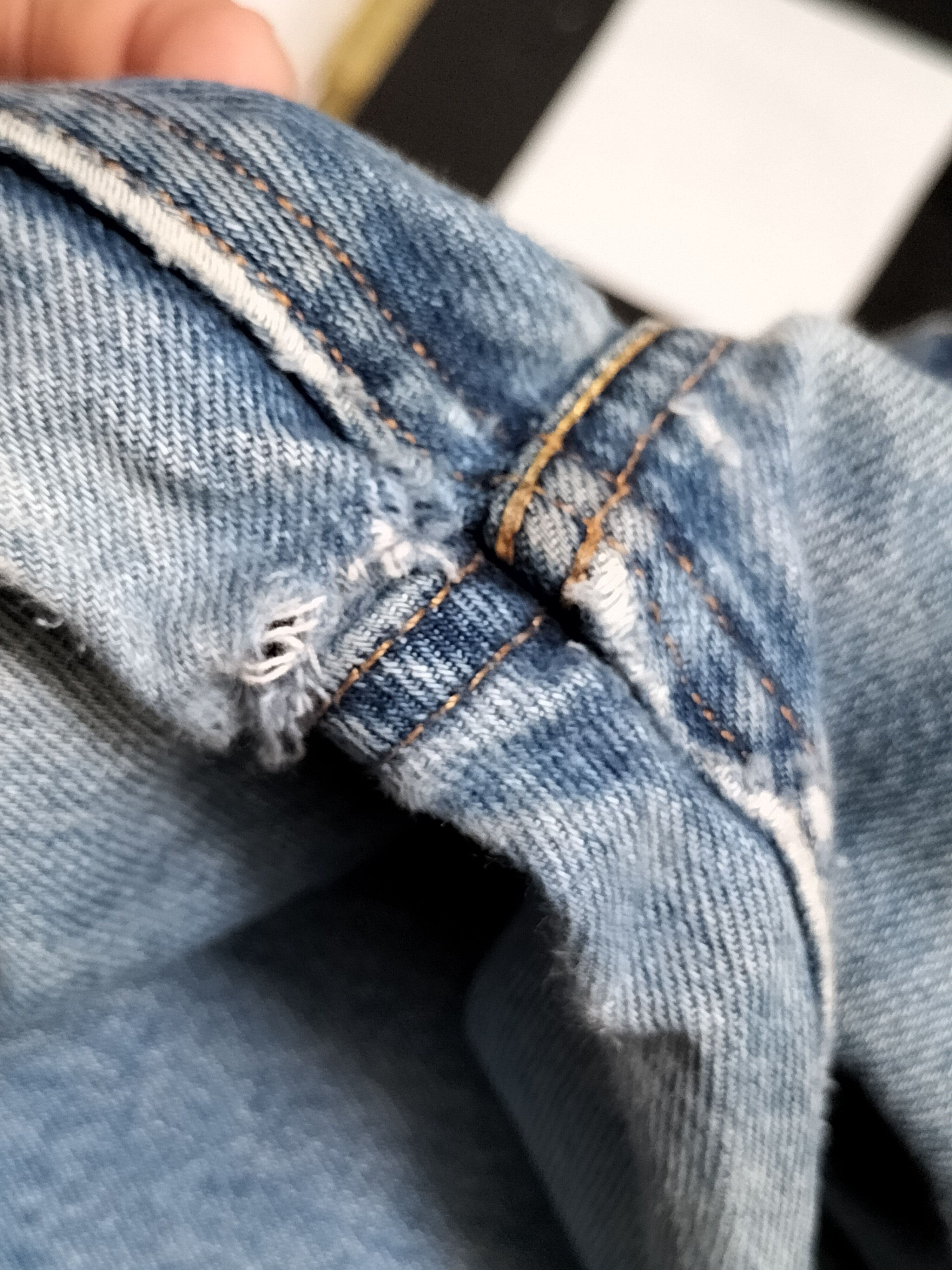 Levi's × Vintage Vintage Levi's 550 Denim Jeans L466 Size US 37 - 11 Thumbnail