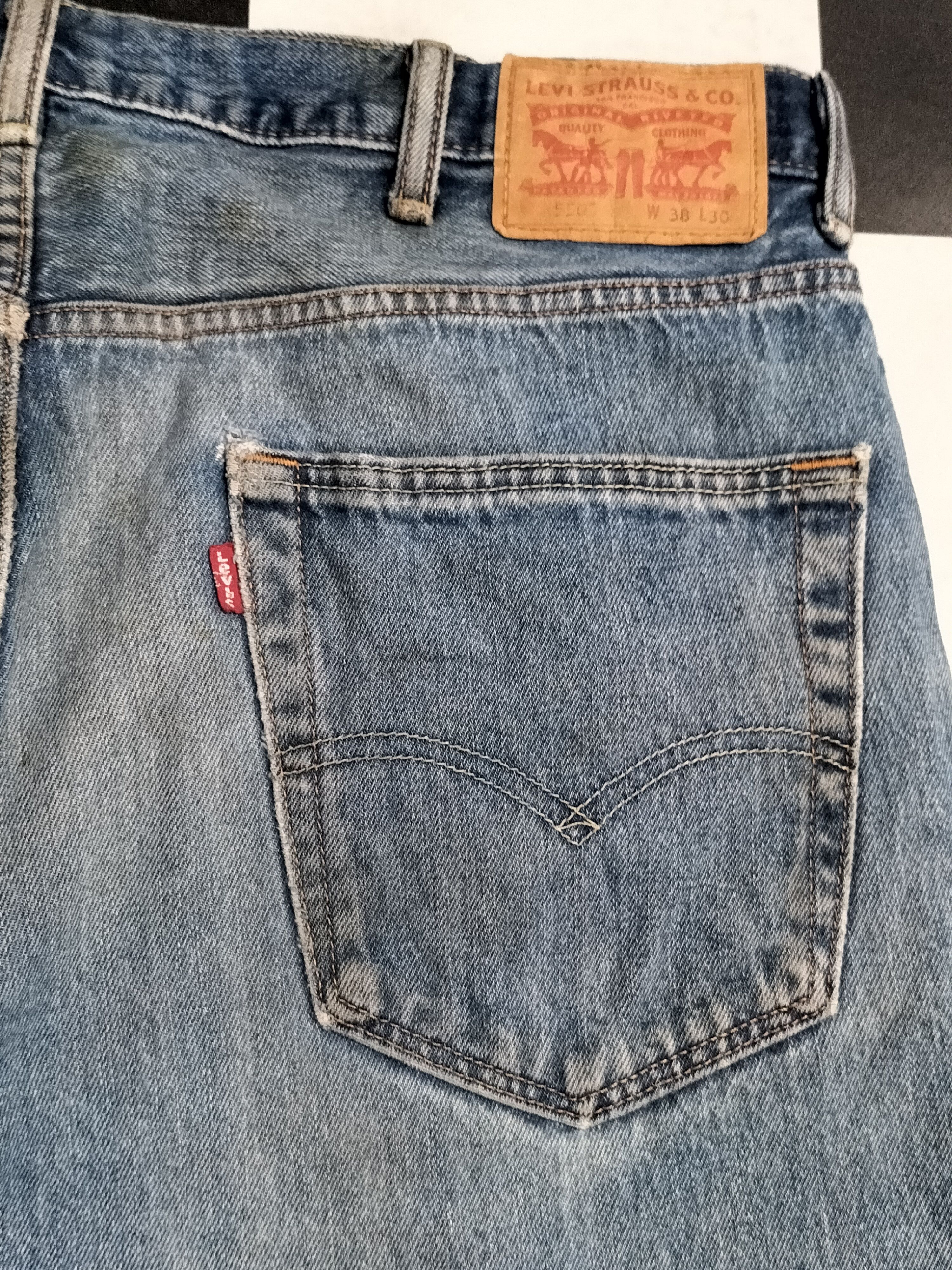 Levi's × Vintage Vintage Levi's 550 Denim Jeans L466 Size US 37 - 8 Thumbnail