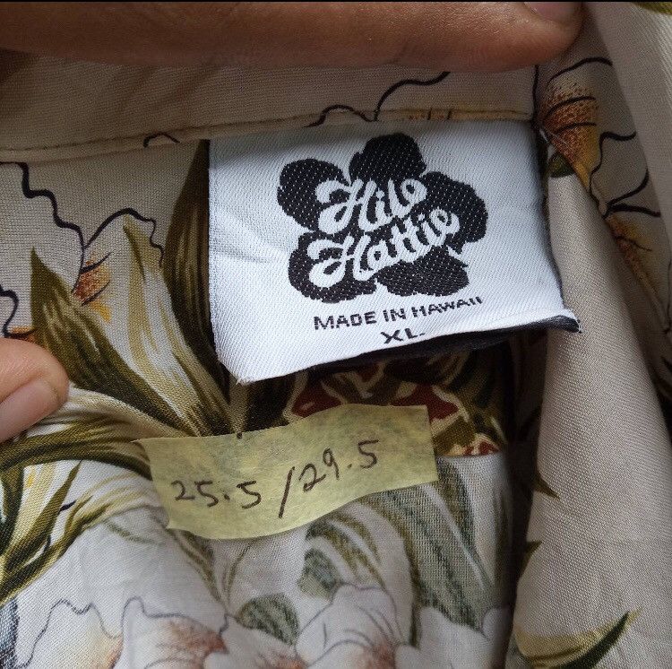 Vintage Vintage Hawaiian Rayon Button Down Shirt Hawaii Style Size US XL / EU 56 / 4 - 5 Thumbnail