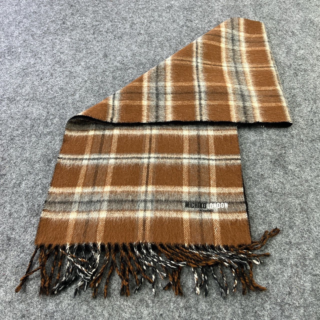 Michiko Koshino London Michiko Koshino London Scarf / Muffler / Neckwear - T559 Size ONE SIZE - 2 Thumbnail