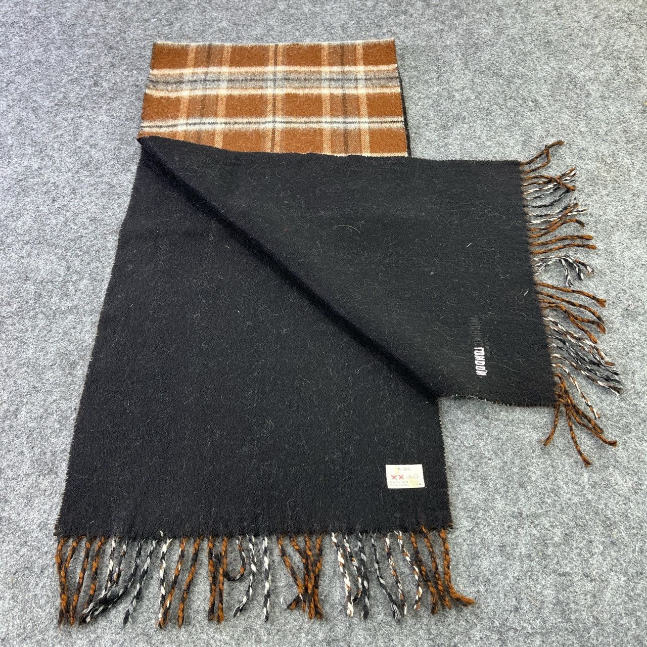 Michiko Koshino London Michiko Koshino London Scarf / Muffler / Neckwear - T559 Size ONE SIZE - 3 Thumbnail