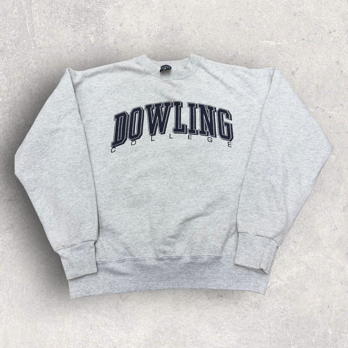 Vintage Dowling College sweatshirt