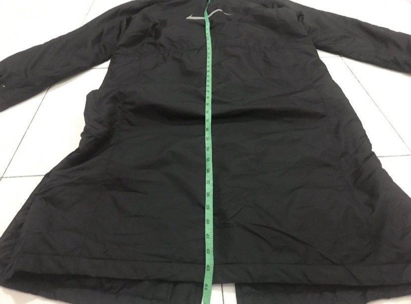 Nike VTG Nike Swoosh Long Jacket Size US M / EU 48-50 / 2 - 11 Thumbnail