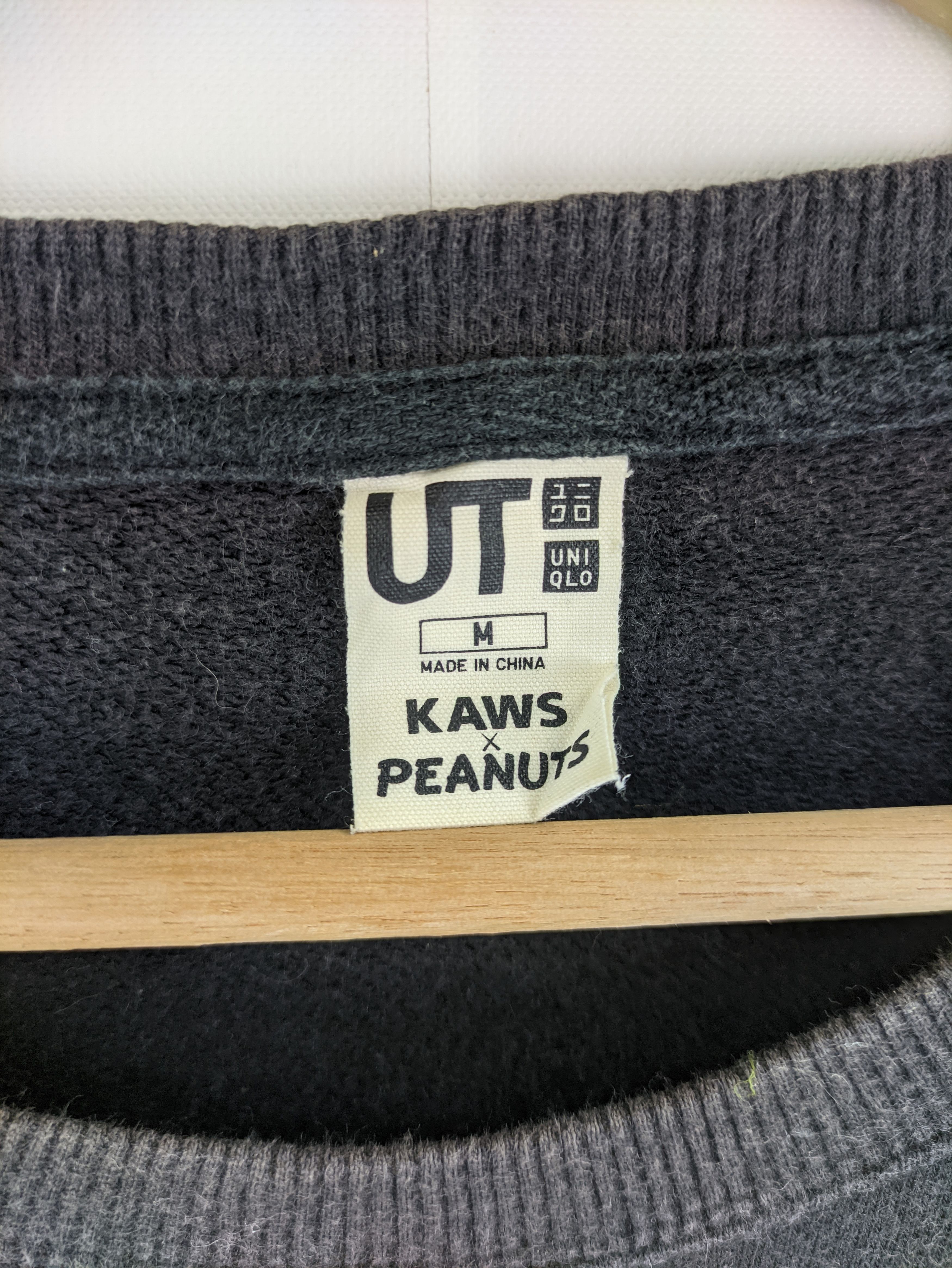 Kaws × Peanuts × Uniqlo Steals🔥Uniqlo Kaws x Peanuts Sweatshirt Size US M / EU 48-50 / 2 - 3 Thumbnail