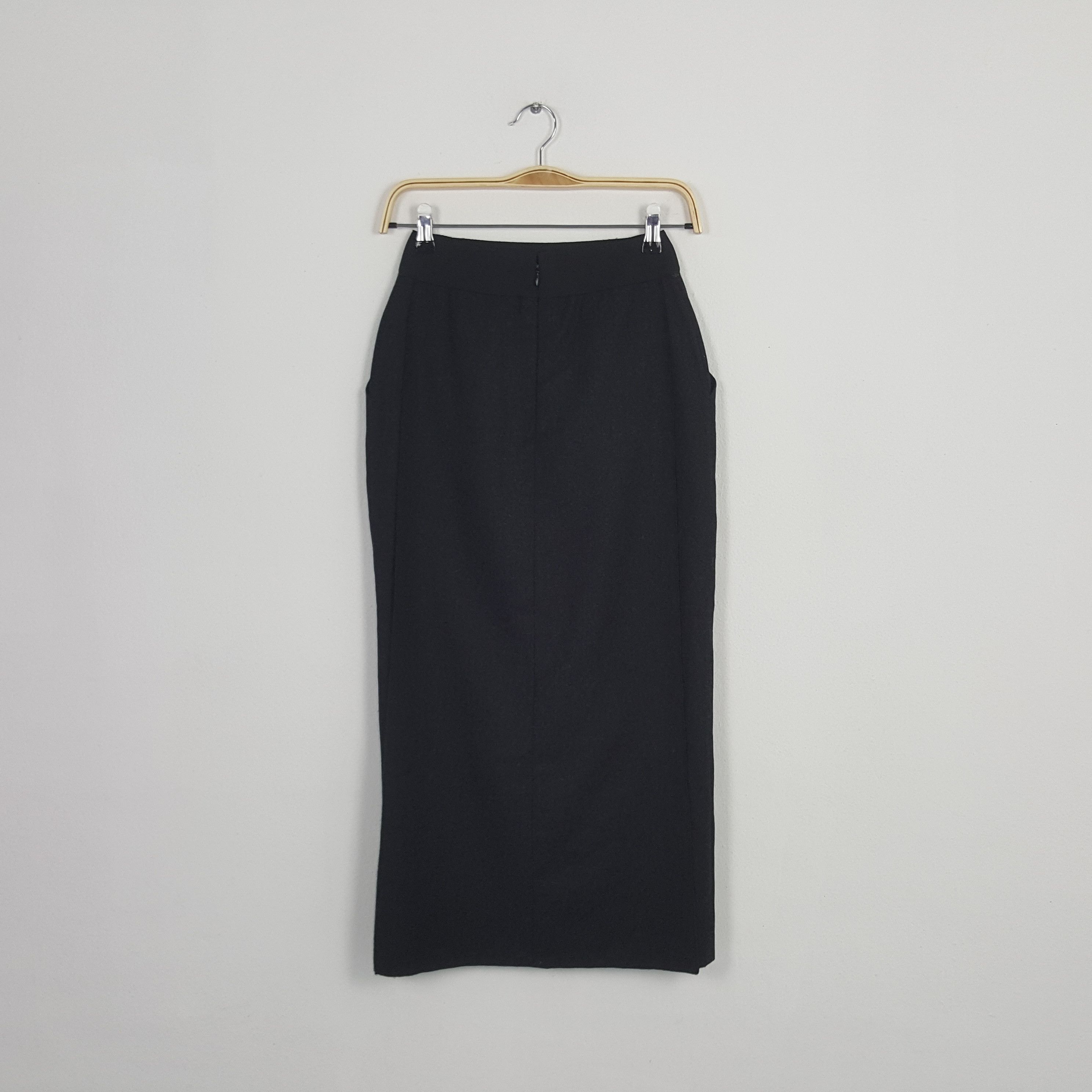 Chanel Vintage Chanel Paris Maxi Skirts Size 26" / US 2 / IT 38 - 4 Thumbnail
