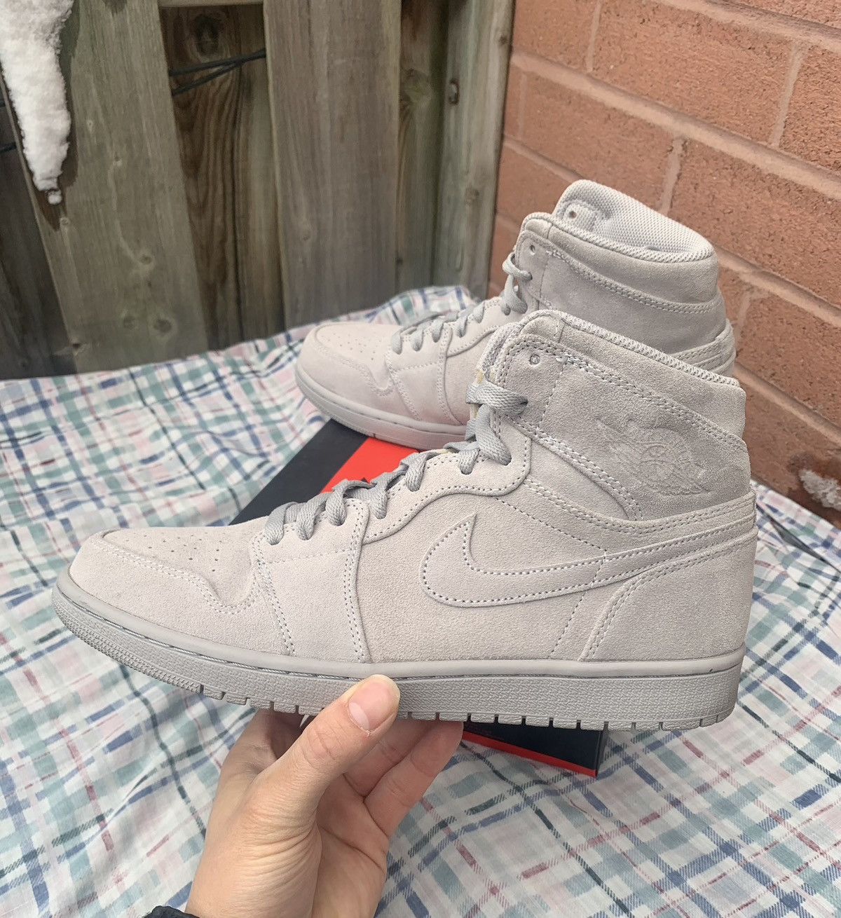 Jordan Brand Air Jordan 1 Retro High Grey Suede 2017 Size US 10 / EU 43 - 8 Thumbnail