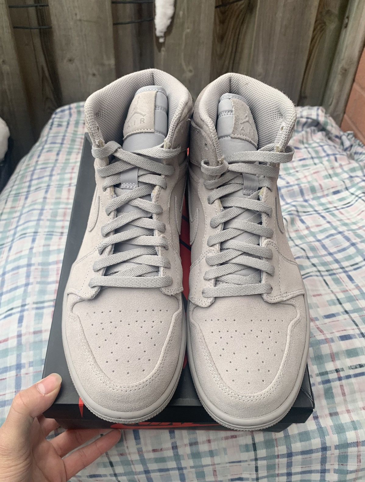 Jordan Brand Air Jordan 1 Retro High Grey Suede 2017 Size US 10 / EU 43 - 2 Thumbnail