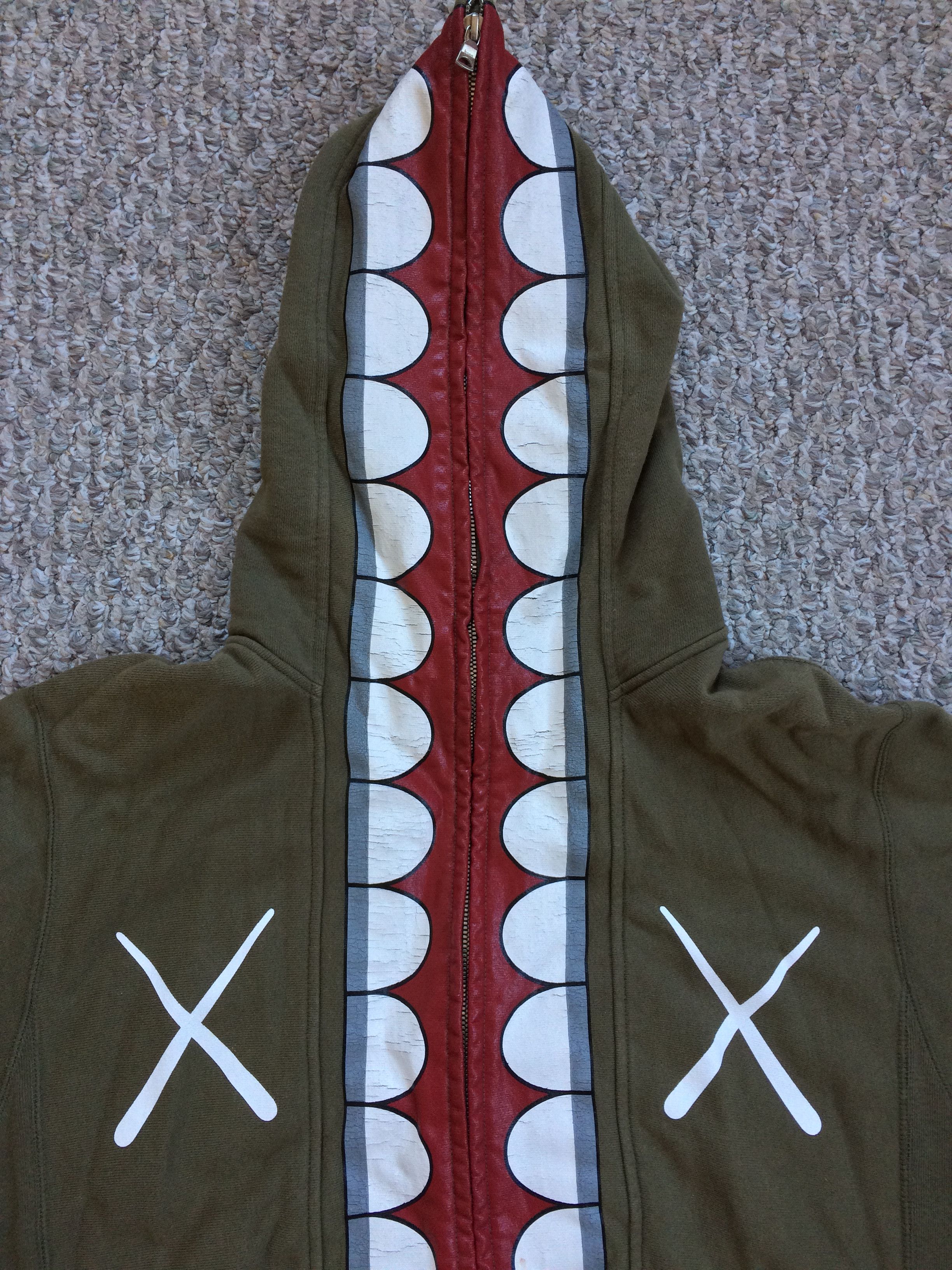 Bape × Kaws F/W 2005 Bape x Kaws Chomper Hoodie Size US M / EU 48-50 / 2 - 2 Thumbnail