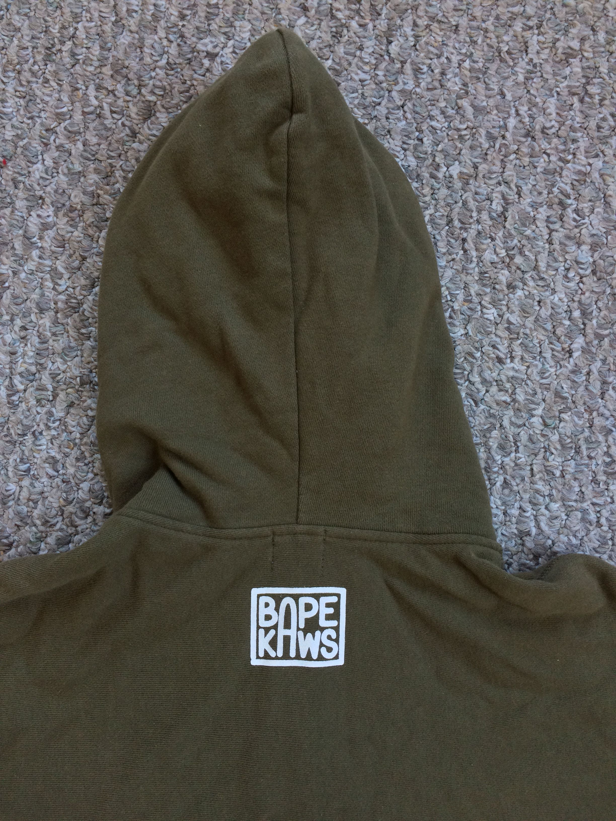 Bape × Kaws F/W 2005 Bape x Kaws Chomper Hoodie Size US M / EU 48-50 / 2 - 8 Thumbnail