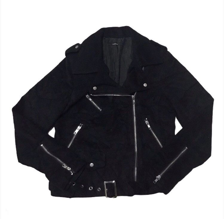 Can two double collar jacket style by johnny ramone