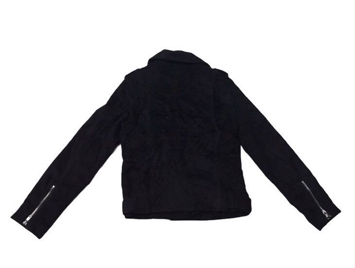Can two double collar jacket style by johnny ramone