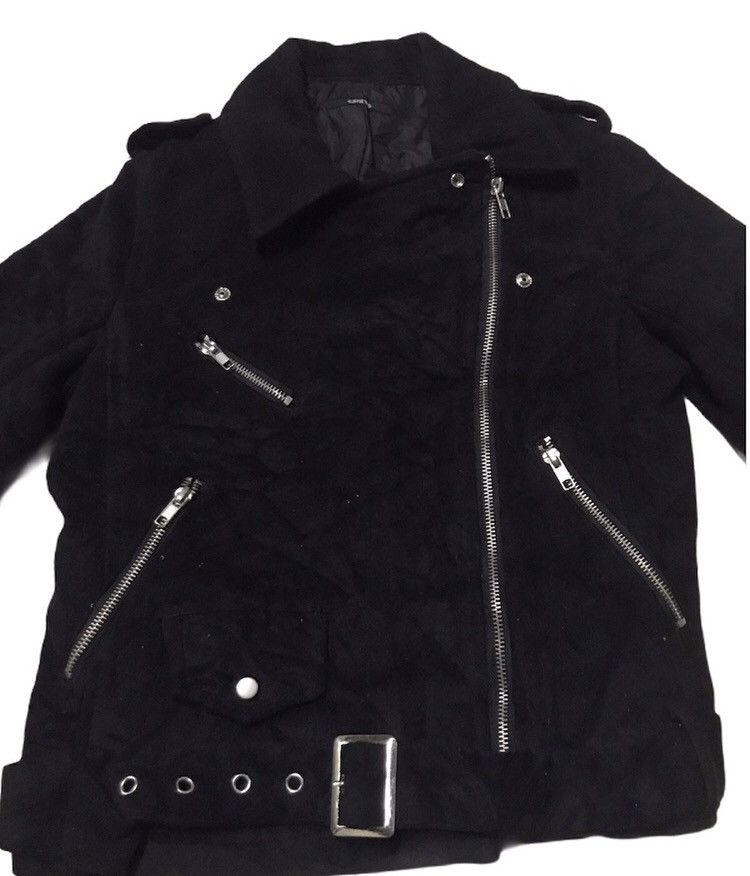 Can two double collar jacket style by johnny ramone