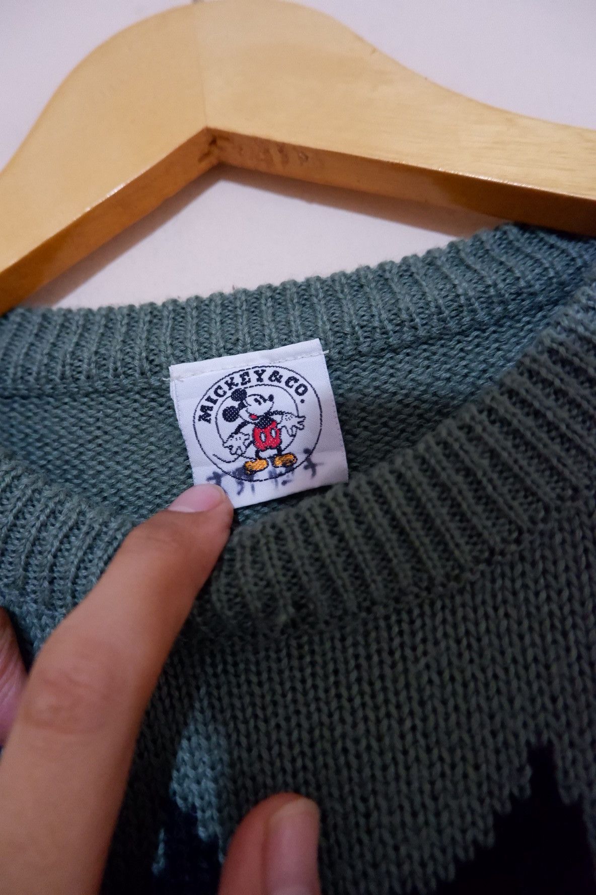 Japanese Brand Vintage 90s Disney Donald Duck Face Knitwear Size US S / EU 44-46 / 1 - 5 Thumbnail