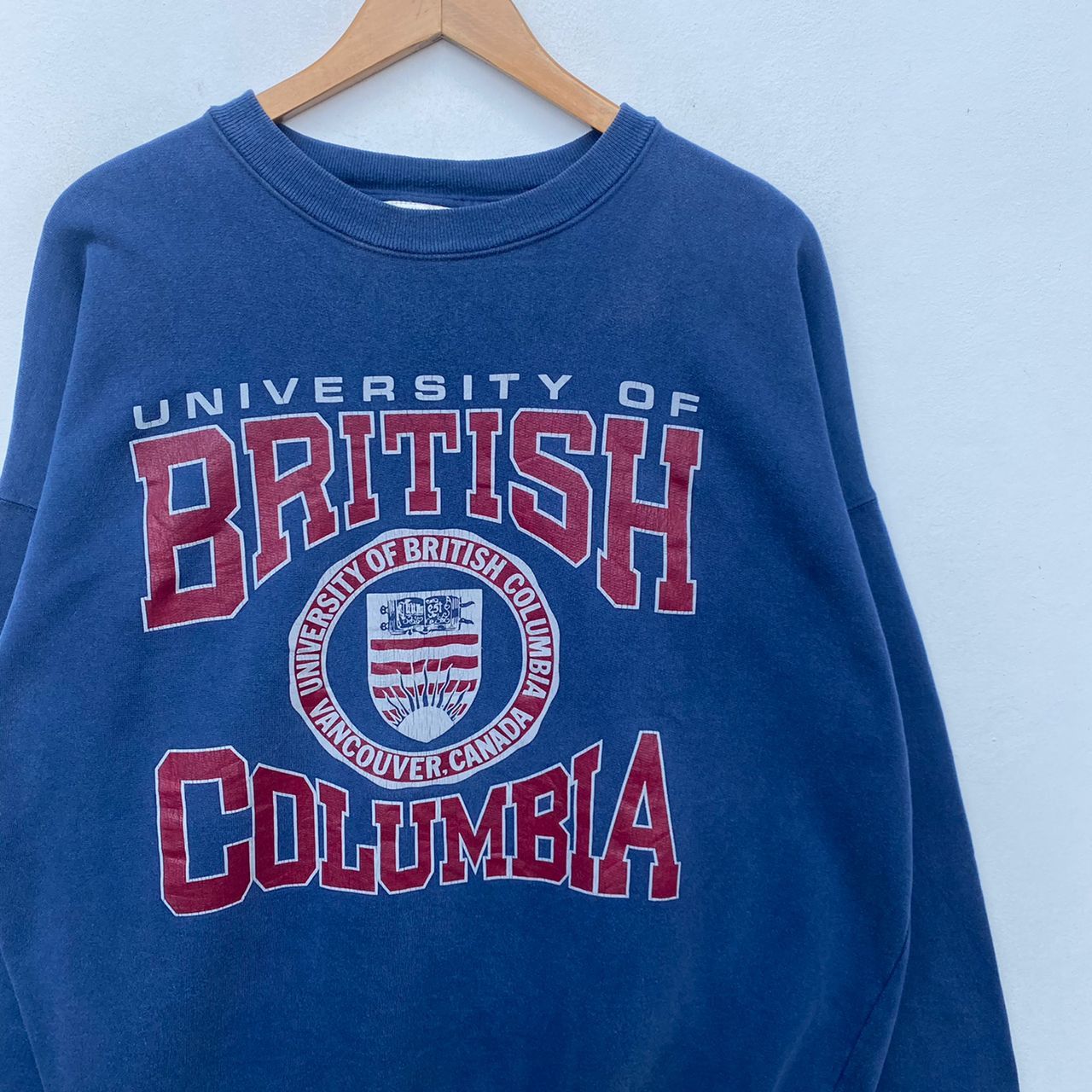 VINTAGE UNIVERSITY OF BRITISH COLUMBIA SWEATSHIRT