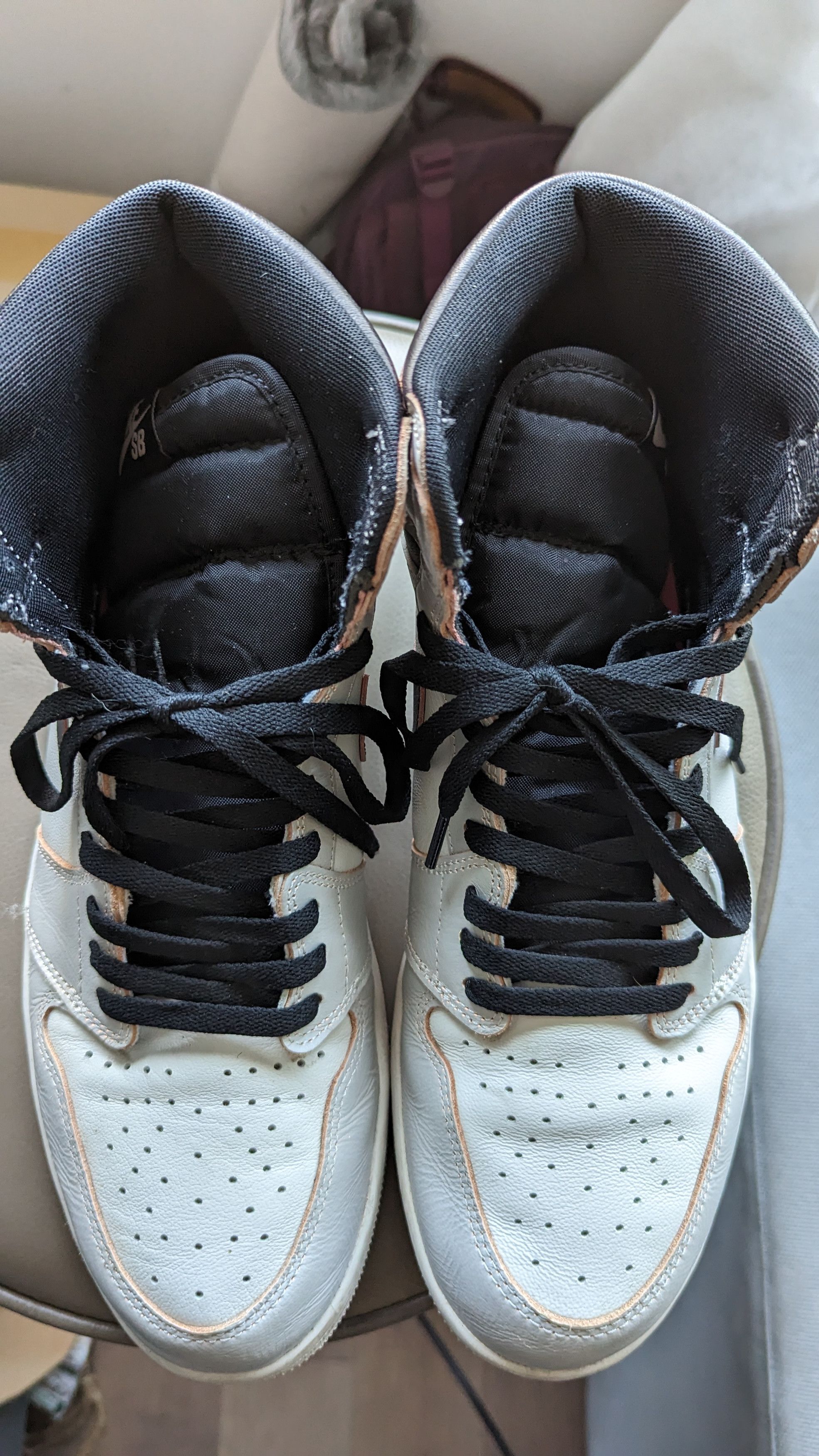 Jordan Brand Air Jordan 1 Retro High SB NYC to Paris Light Bone 2019 Size US 13 / EU 46 - 3 Thumbnail
