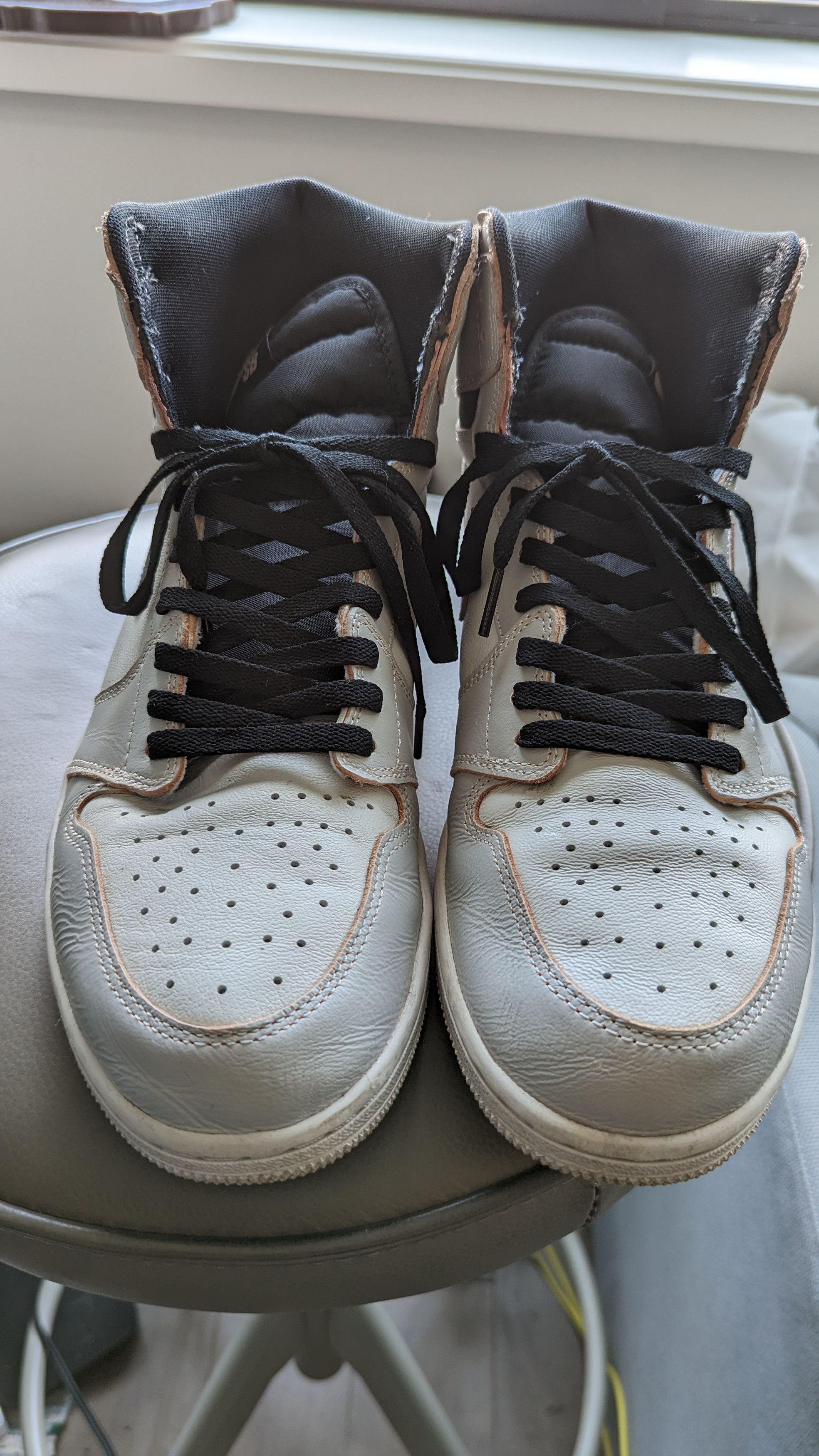 Jordan Brand Air Jordan 1 Retro High SB NYC to Paris Light Bone 2019 Size US 13 / EU 46 - 2 Thumbnail