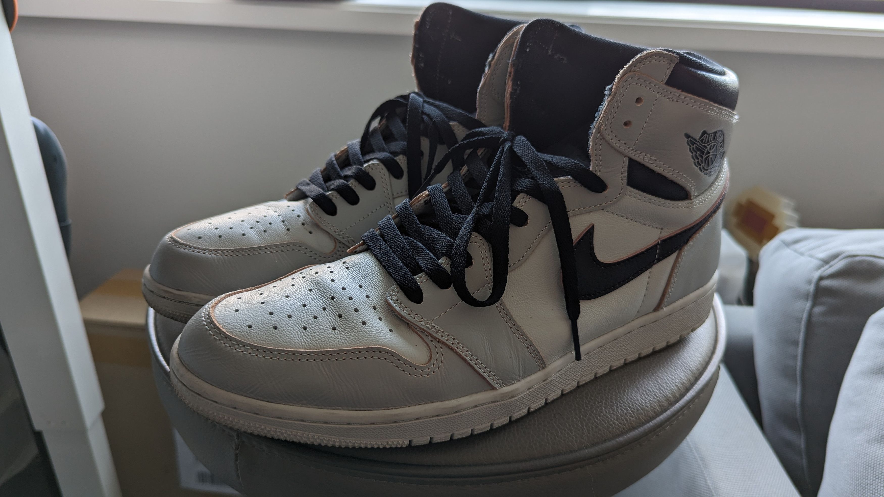 Jordan Brand Air Jordan 1 Retro High SB NYC to Paris Light Bone 2019 Size US 13 / EU 46 - 4 Thumbnail