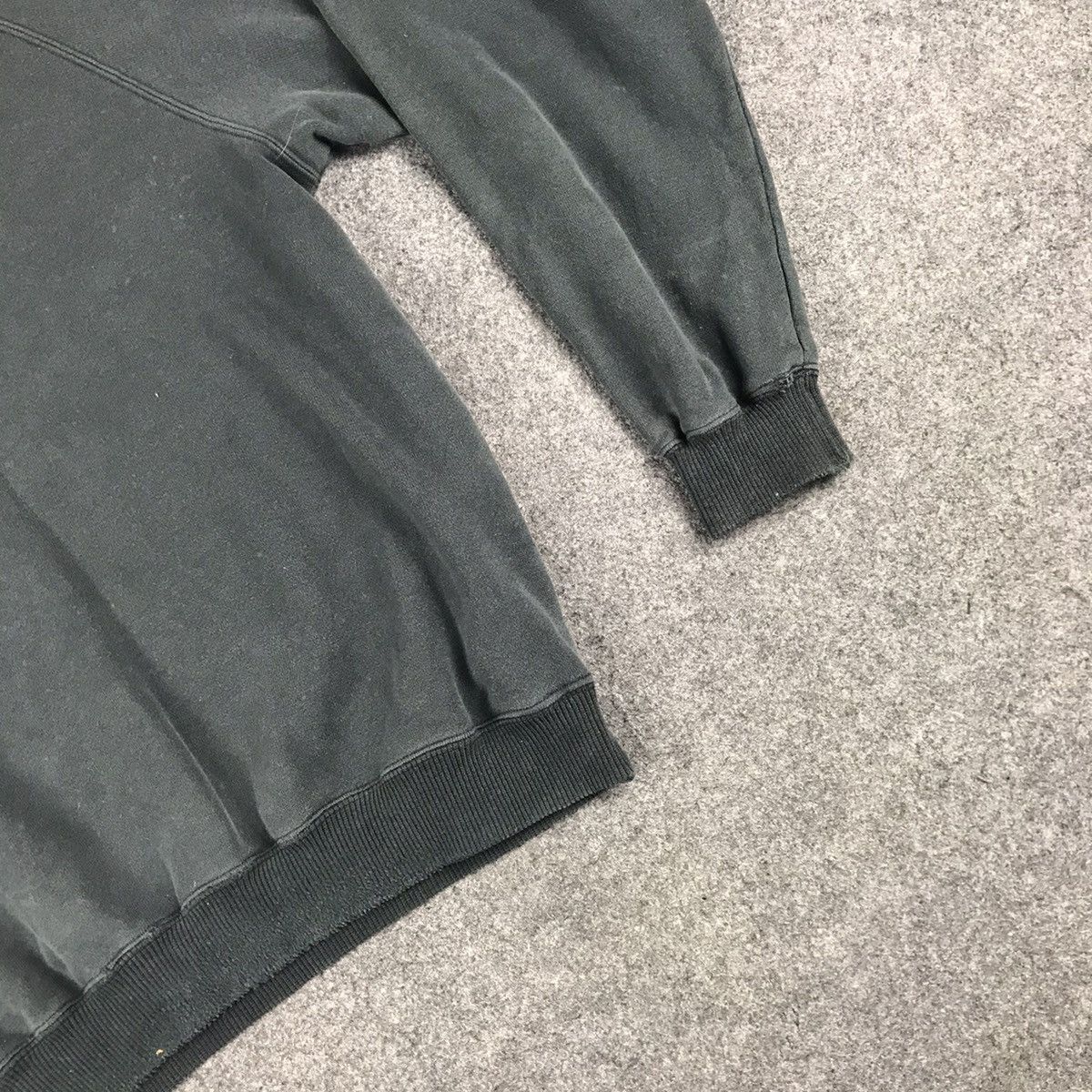 Japanese Brand × Polo Ralph Lauren × Vintage Sun Faded Polo Ralph Lauren sweatshirt Size US M / EU 48-50 / 2 - 2 Thumbnail