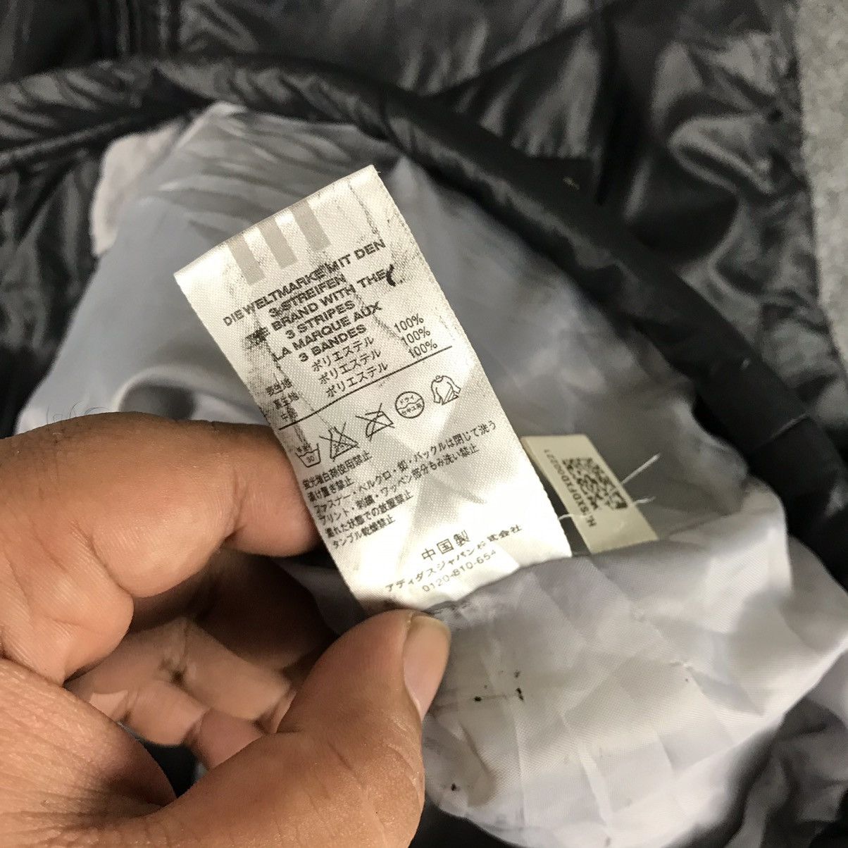 Adidas × Japanese Brand 🔥Adidas puffer Vest Beautiful Design🔥 Size US M / EU 48-50 / 2 - 6 Thumbnail