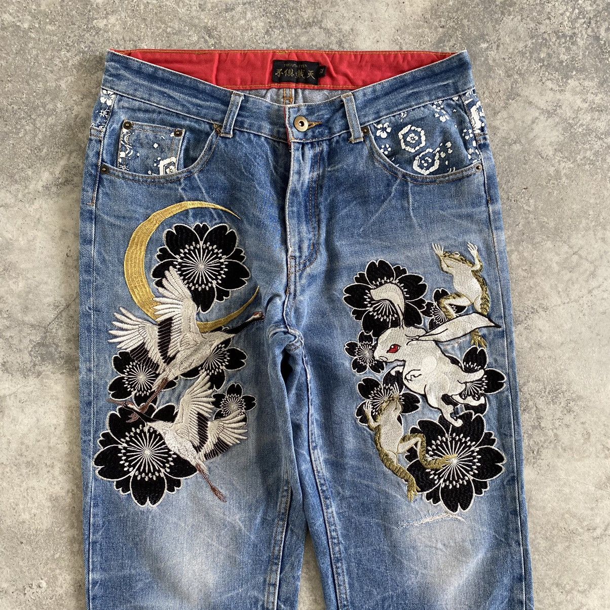 Karakuri Tamashii Karakuri Tanmashii Style Fugutaiten Embroidered Tattoo Jeans Size US 32 / EU 48 - 2 Thumbnail
