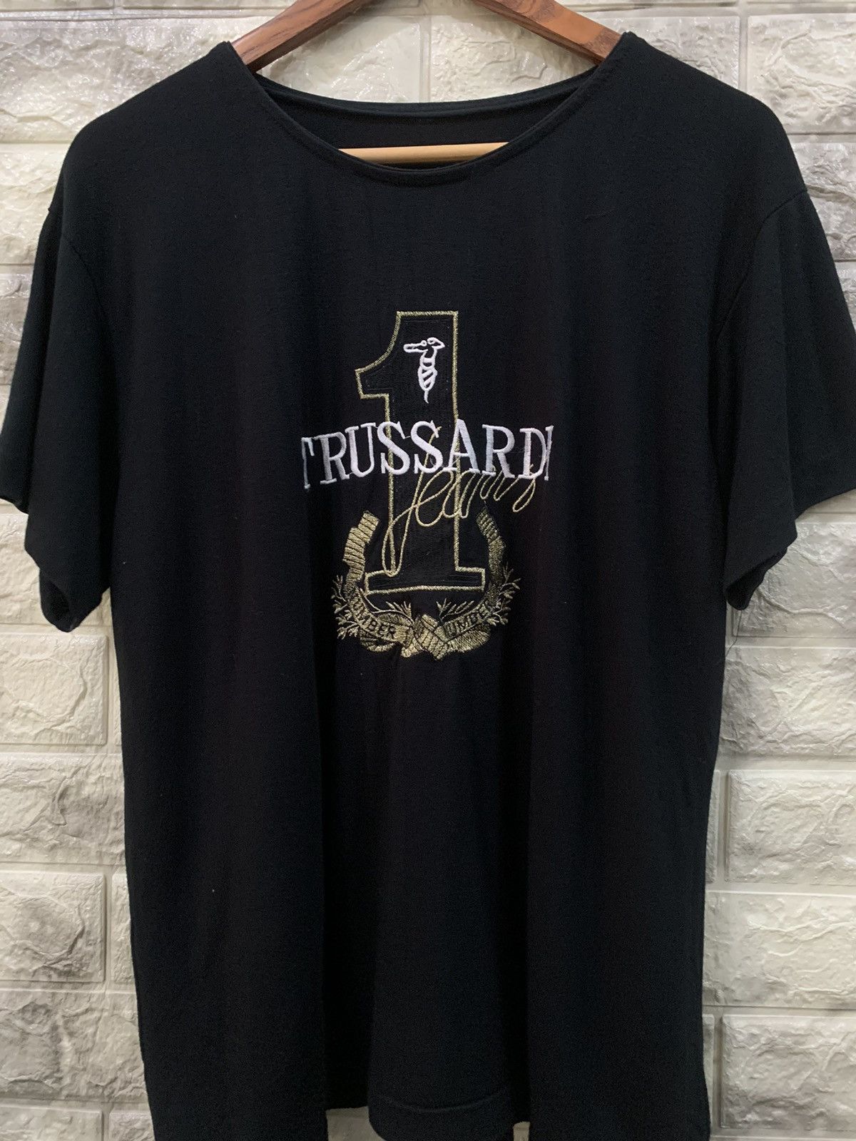 Trussardi Trussardi Embroidered Logo T-Shirt Size US L / EU 52-54 / 3 - 4 Thumbnail