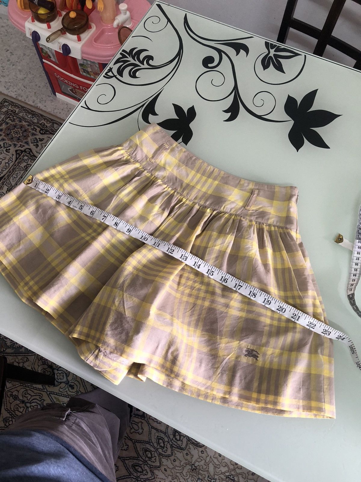 Burberry Vintage Burberry Blue Label Nova Check Short Pants/ Skirts Size 25" / US 0 / IT 36 - 20 Thumbnail